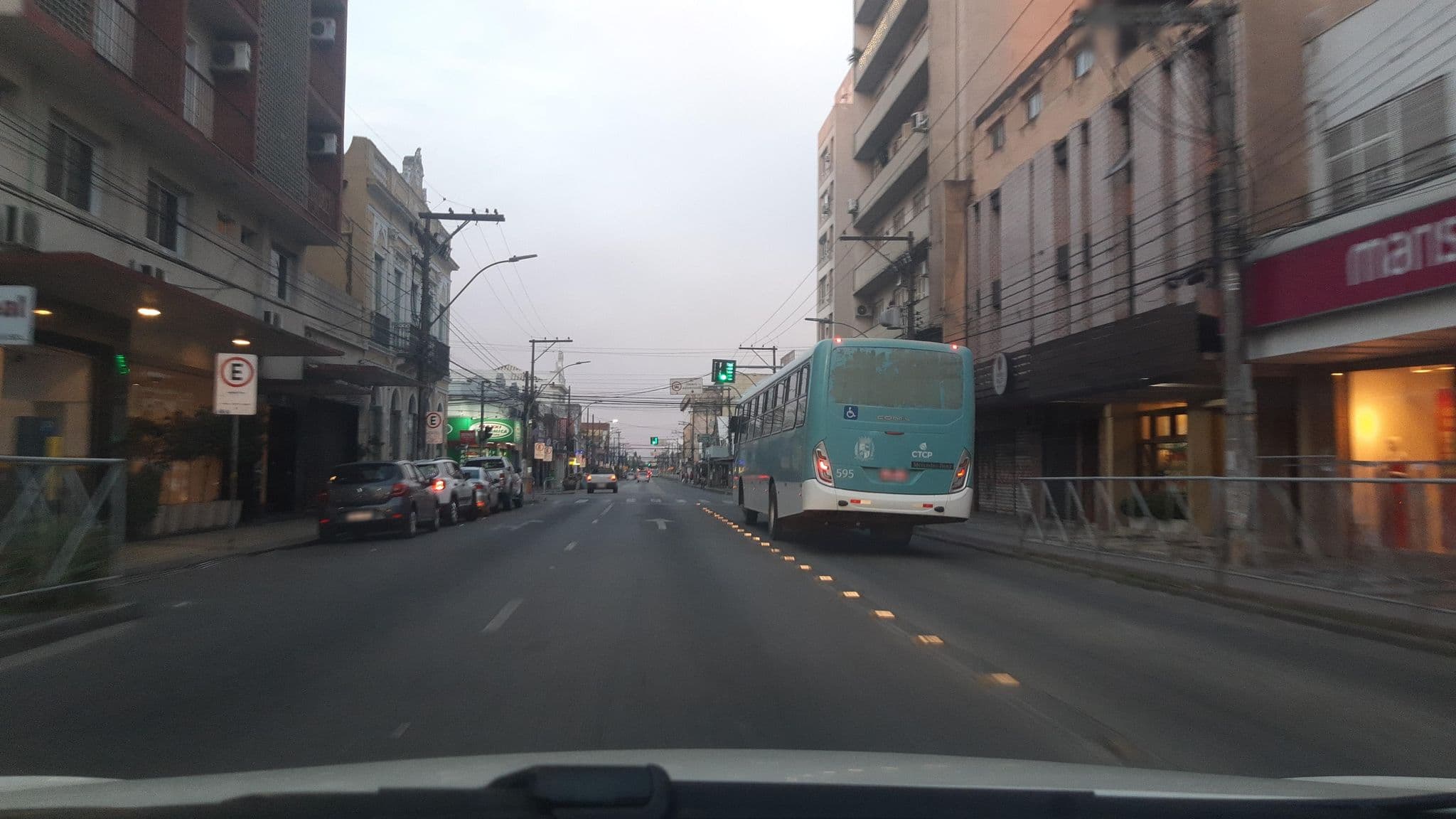 Street view near Hotel Curi, Pelotas — © Kaart_Local (CC BY-SA · Mapillary)