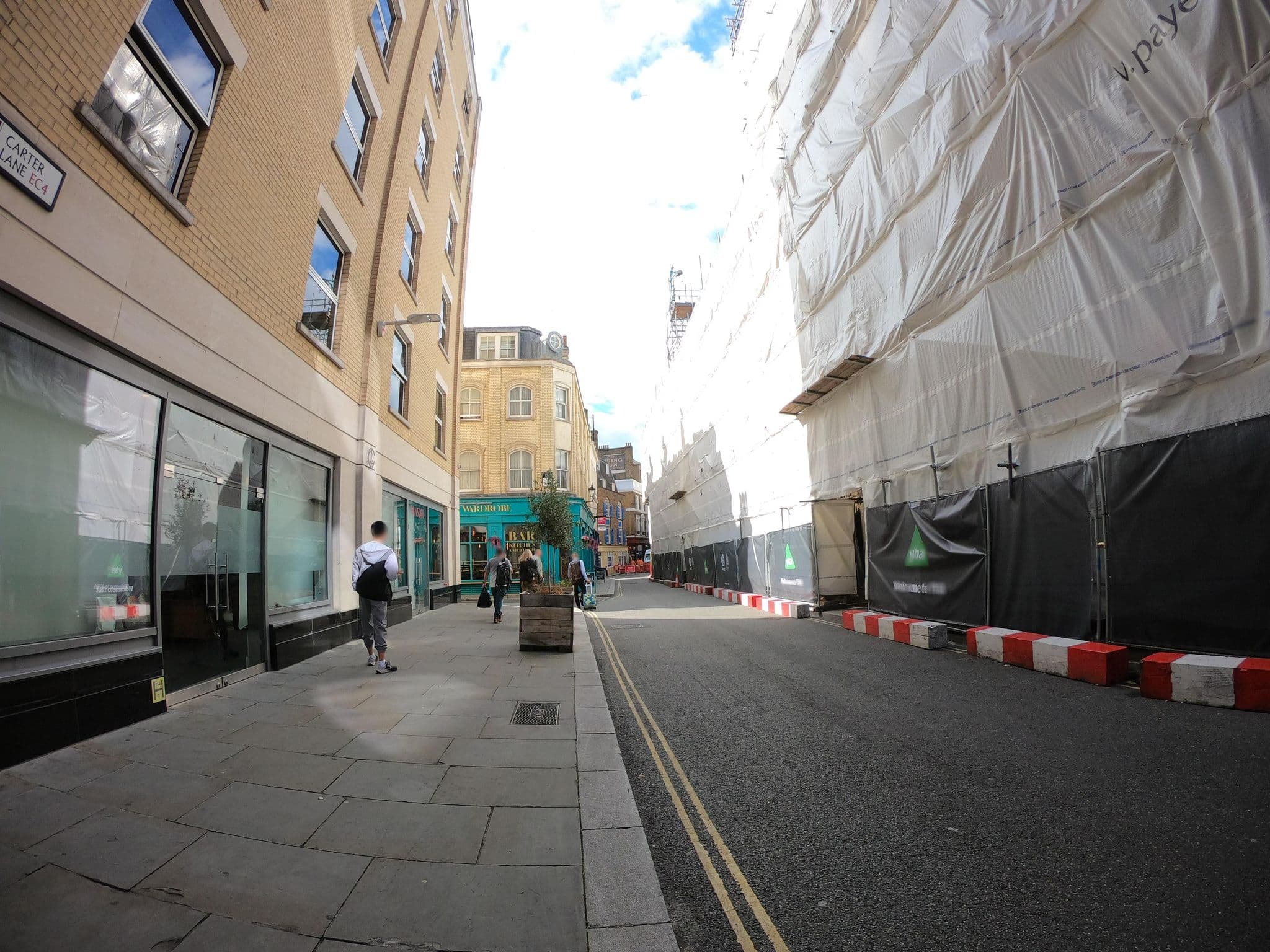 Street view near Native King’s Wardrobe, St. Paul’s, City of London — © richlv (CC BY-SA · Mapillary)