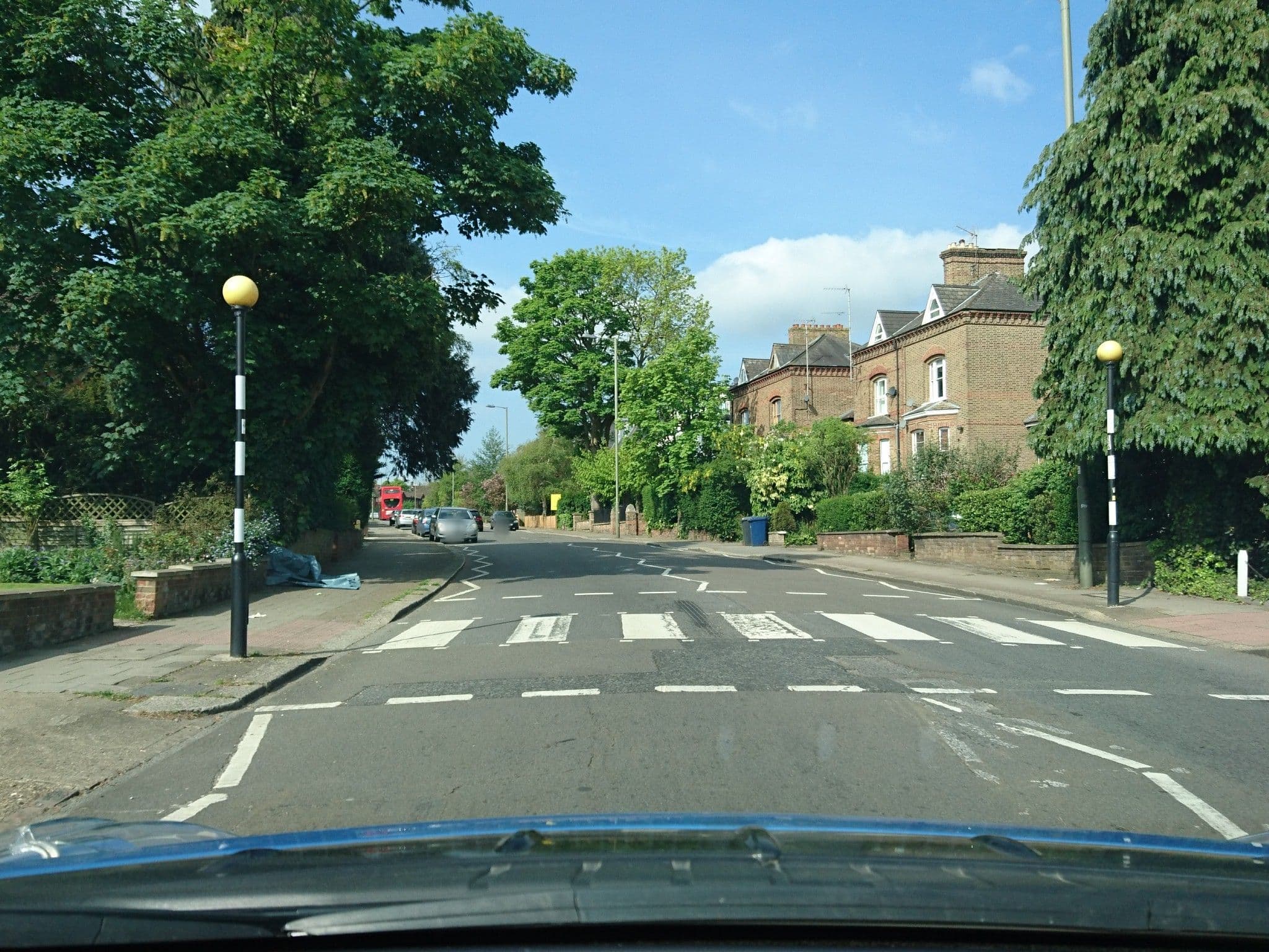Street view near South Lodge, New Barnet — © zymurgic (CC BY-SA · Mapillary)