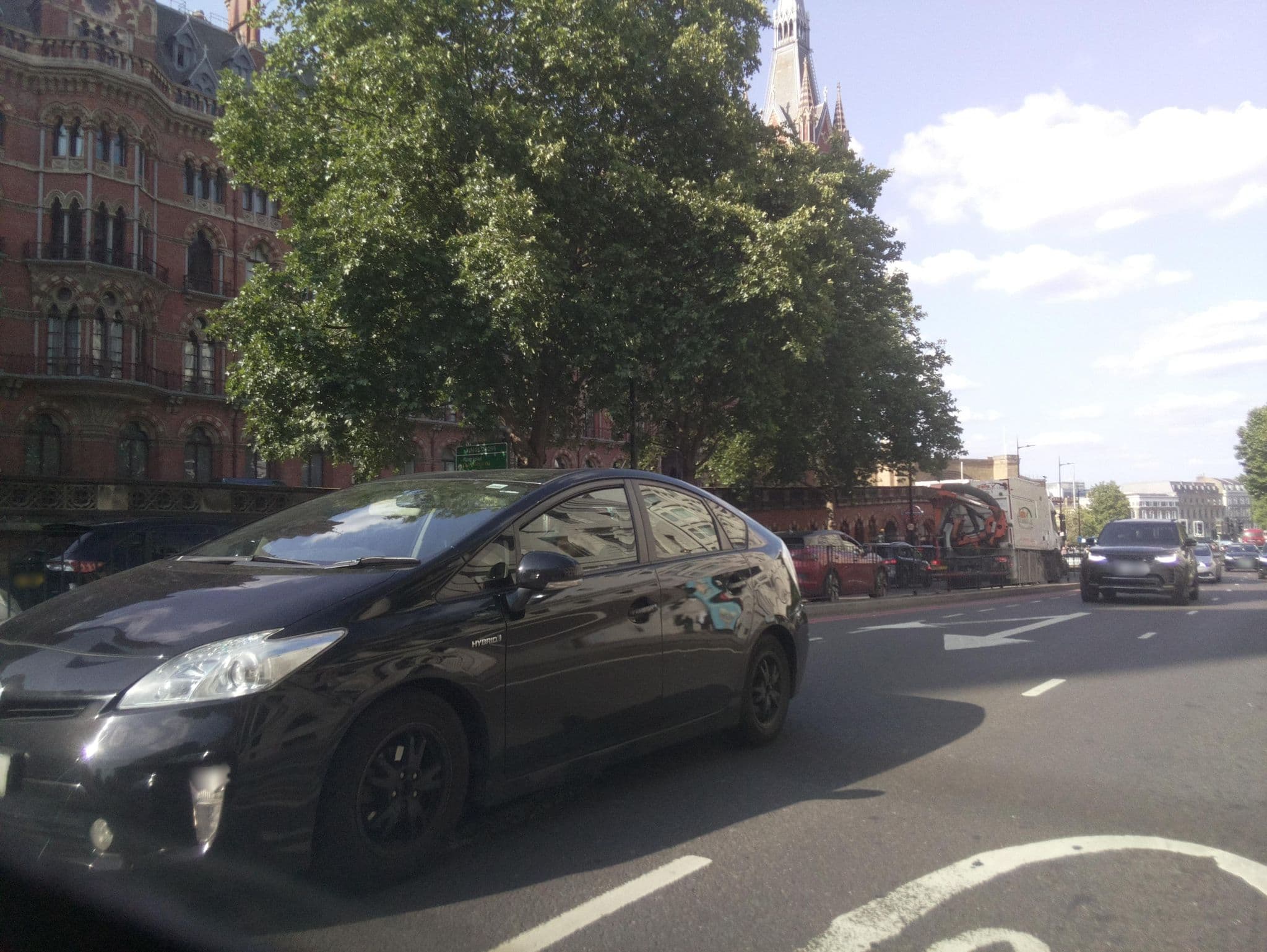 Street view near St. Pancras London, Autograph Collection, King's Cross — © southglos (CC BY-SA · Mapillary)