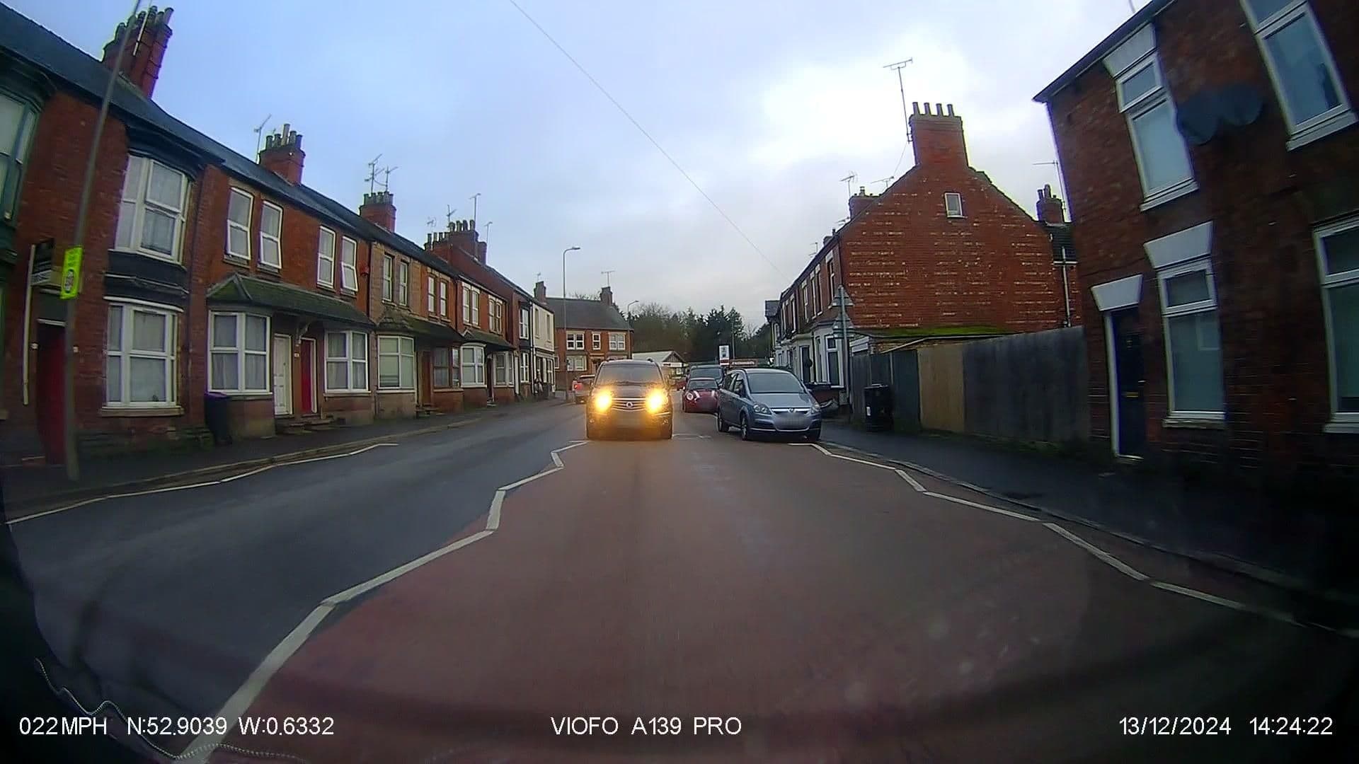 Street view near The White Lion, Grantham — © IpswichEdits (CC BY-SA · Mapillary)