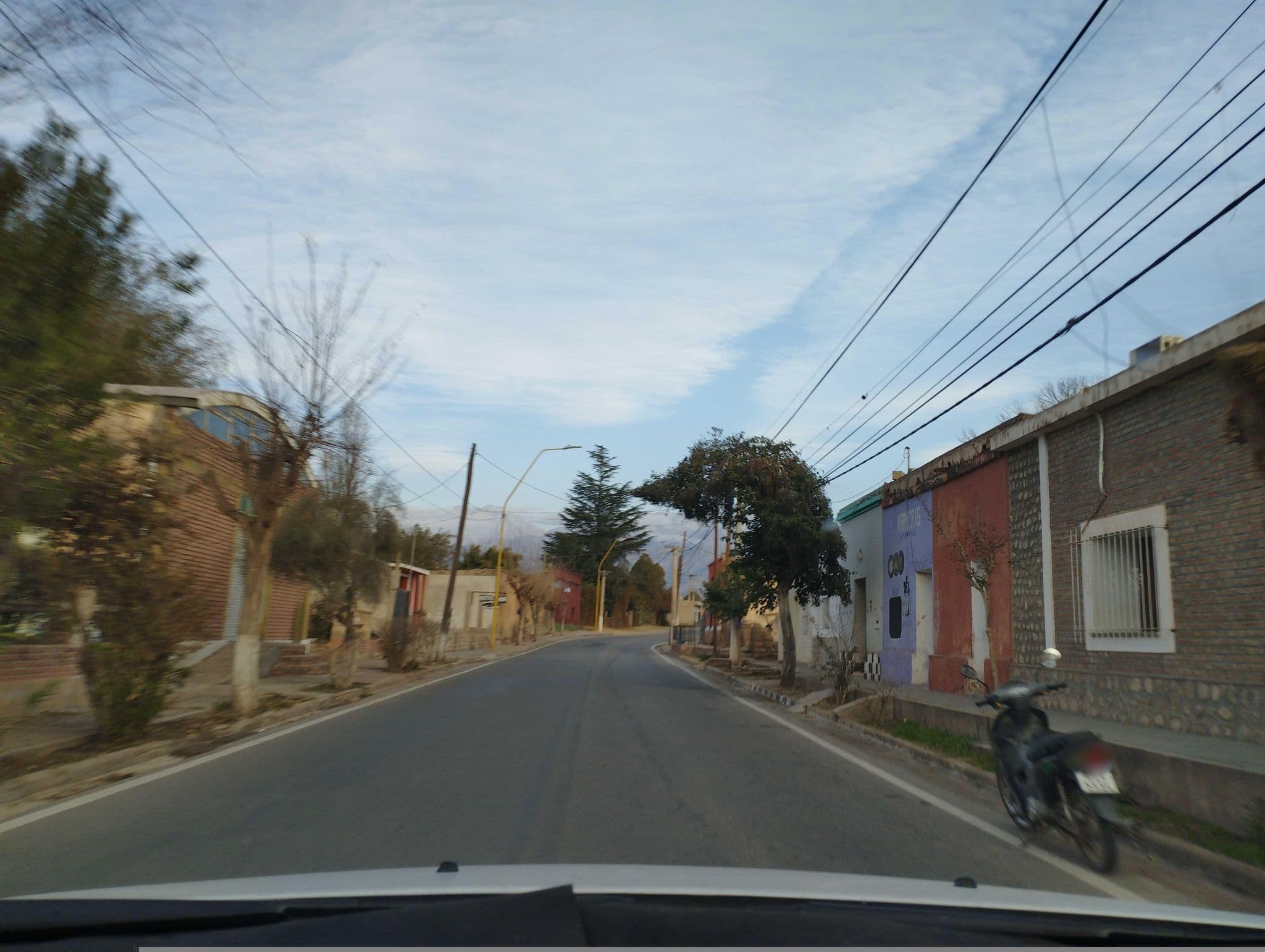 Street view near Hostal La Nona, Londres — © carlosbrys (CC BY-SA · Mapillary)