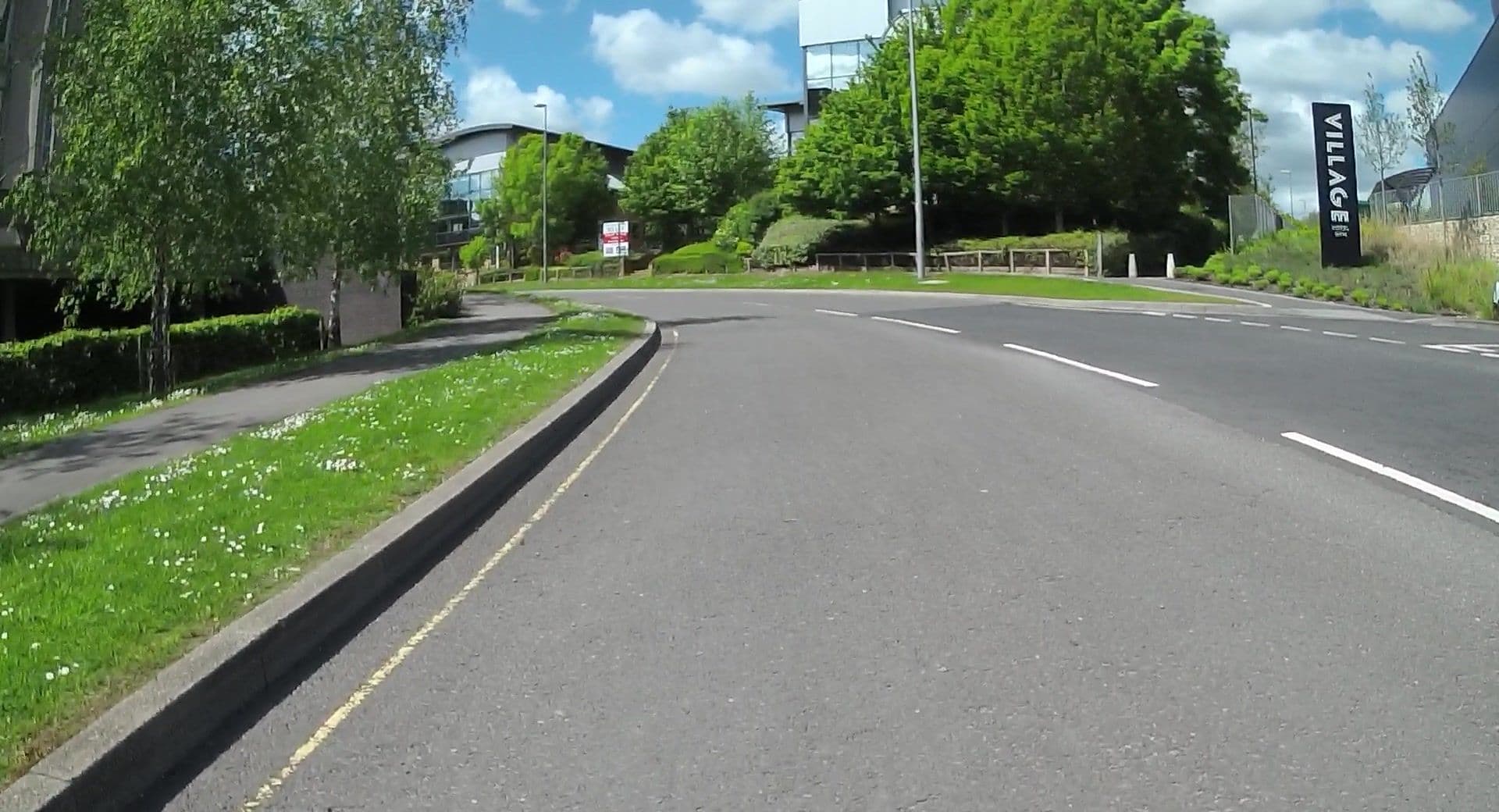 Street view near ParkBee Village Hotel - Basingstoke, Basingstoke — © jpennycook (CC BY-SA · Mapillary)