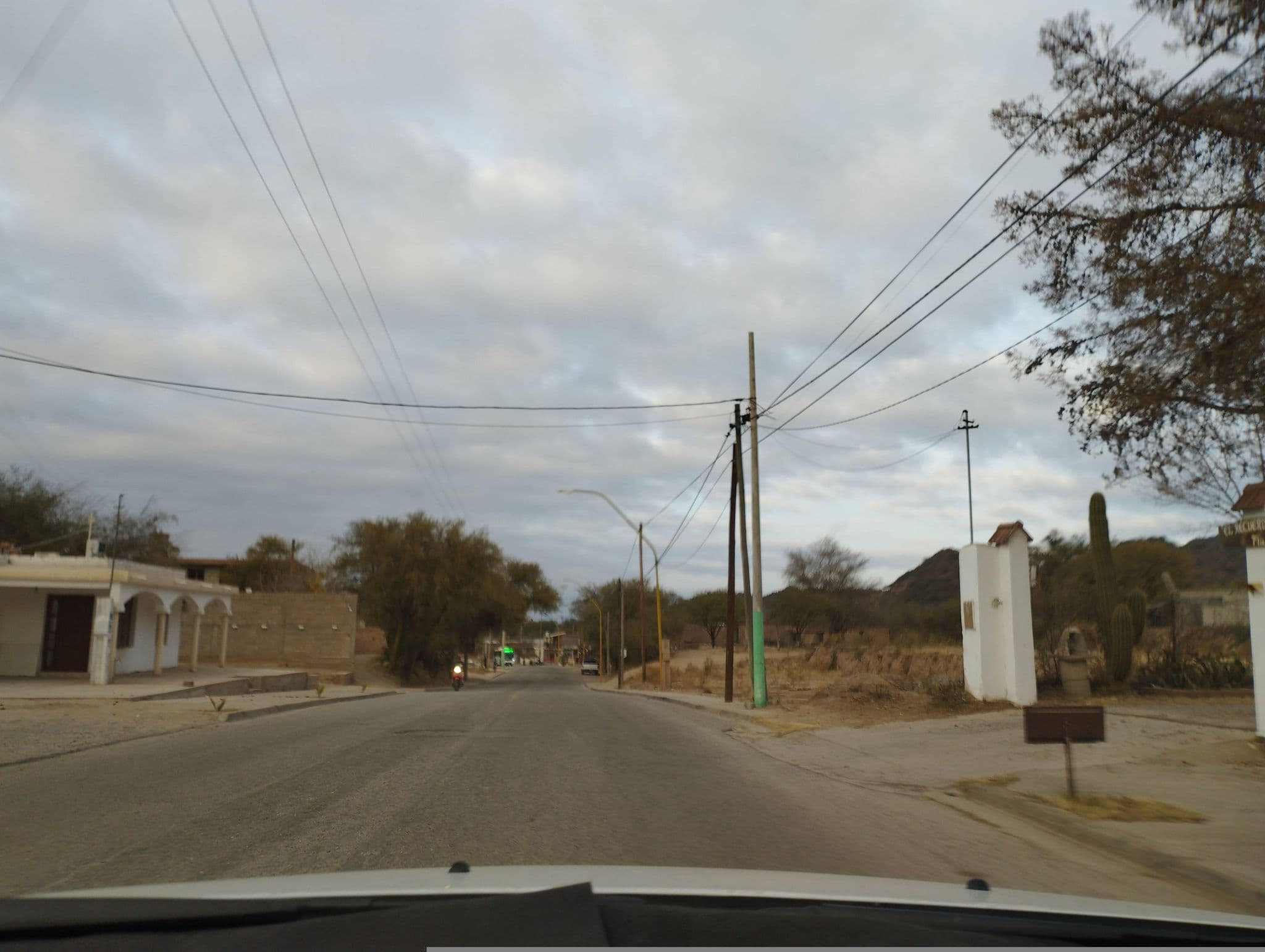 Street view near Cabañas El Recuerdo, Belén — © carlosbrys (CC BY-SA · Mapillary)