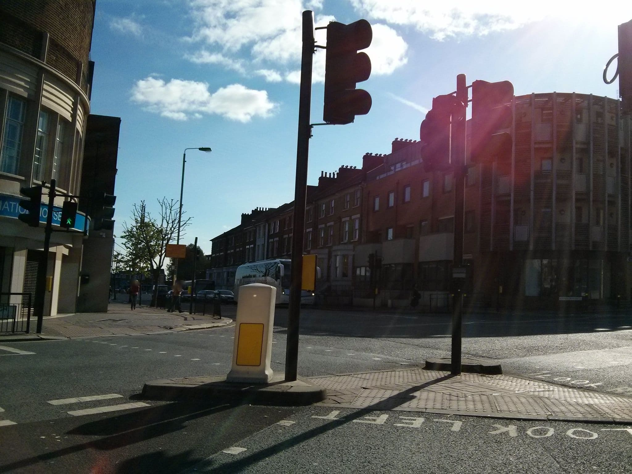 Street view near London Nino Apartments, Clapham Junction — © ecatmur (CC BY-SA · Mapillary)