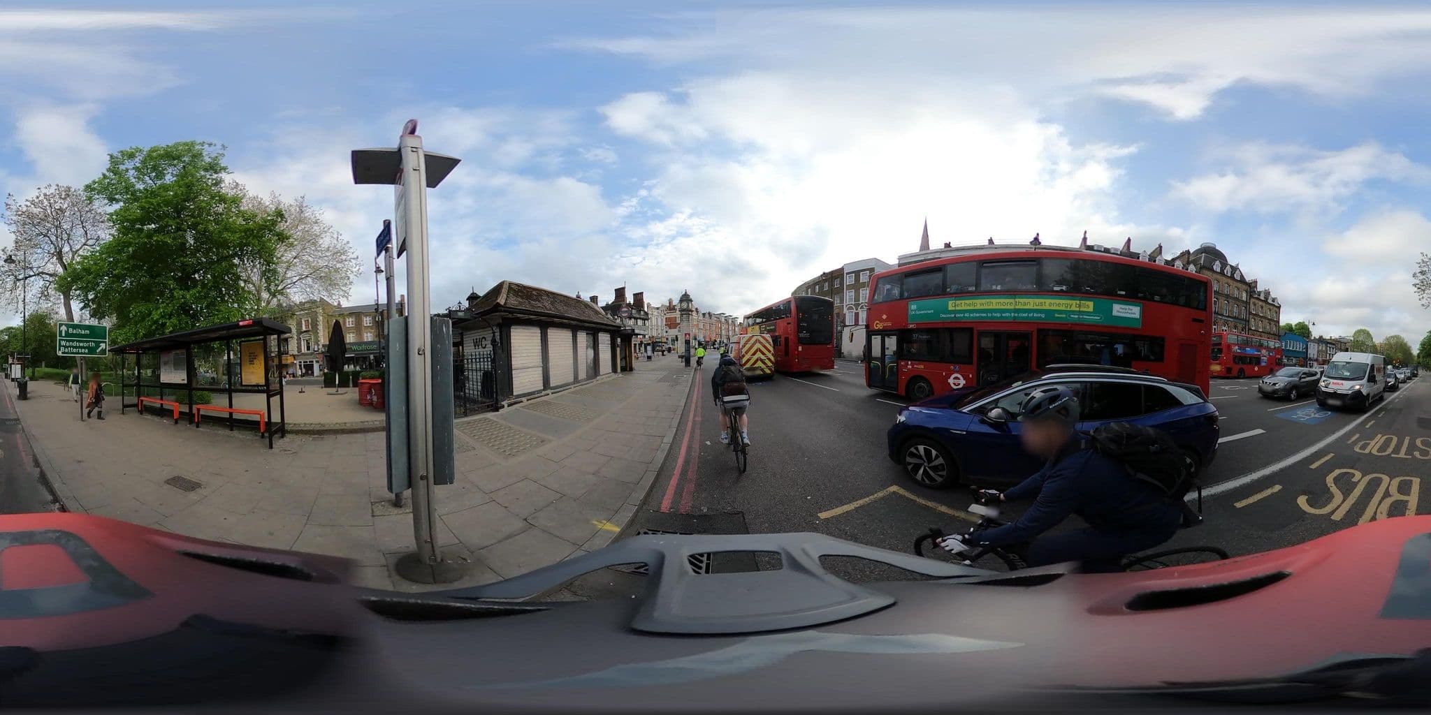 Street view near Le Vexier’s Tavern, Brixton Hill — © cueditsmaps (CC BY-SA · Mapillary)