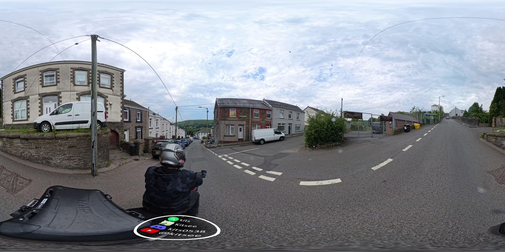 Street view near Station Hotel, Bedlinog — © kits (CC BY-SA · Mapillary)