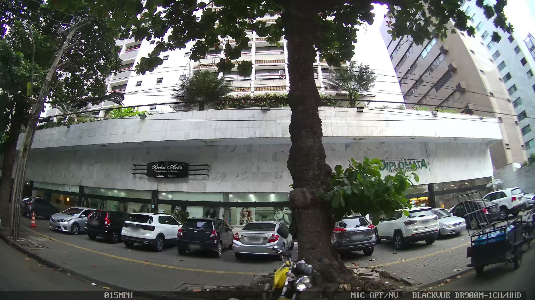 Street view near Mercure Navegantes, Recife — © kaart_4 (CC BY-SA · Mapillary)