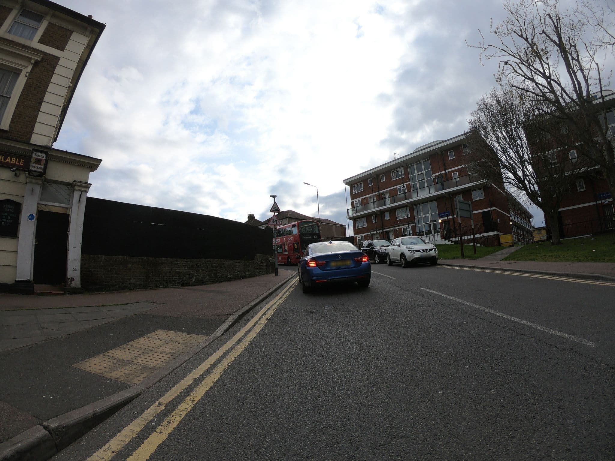 Street view near Belvedere Hotel, Belvedere — © wasd42 (CC BY-SA · Mapillary)