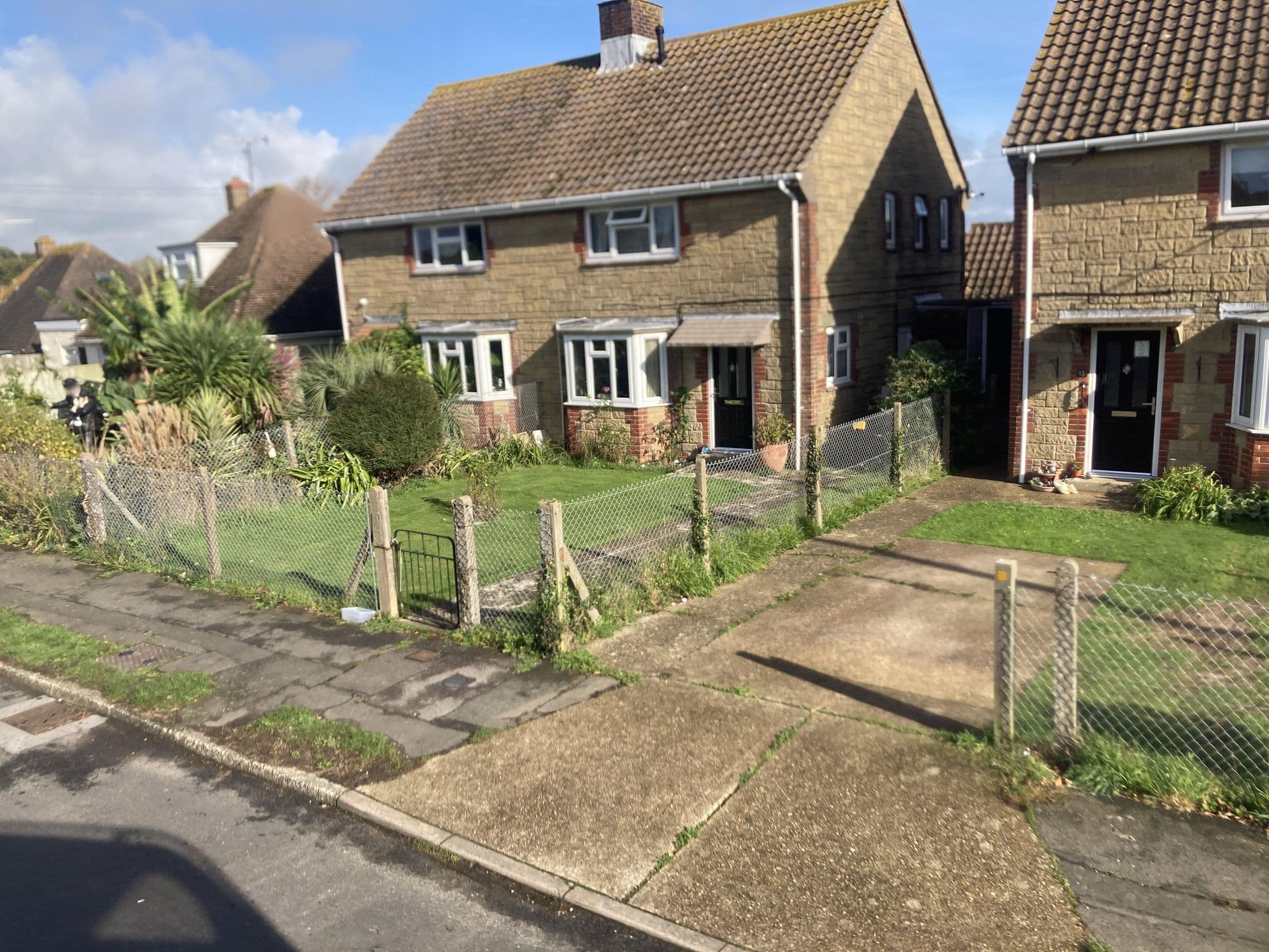 Street view near 3 Bed in Bembridge oc-93246 - Entire Place, Bembridge — © cjmalone (CC BY-SA · Mapillary)