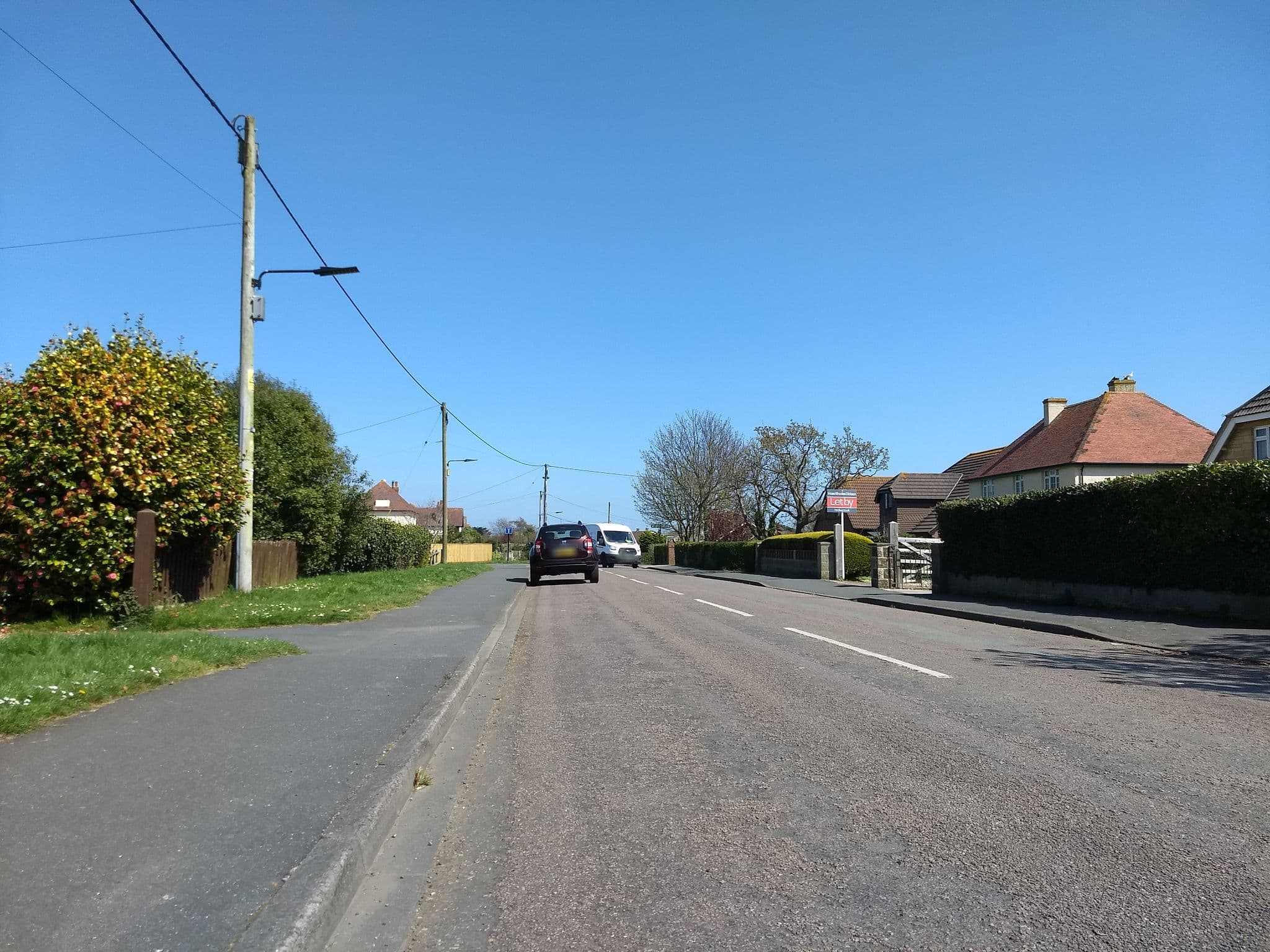 Street view near Long Ledge - Entire Place, Bembridge — © mappernerd (CC BY-SA · Mapillary)