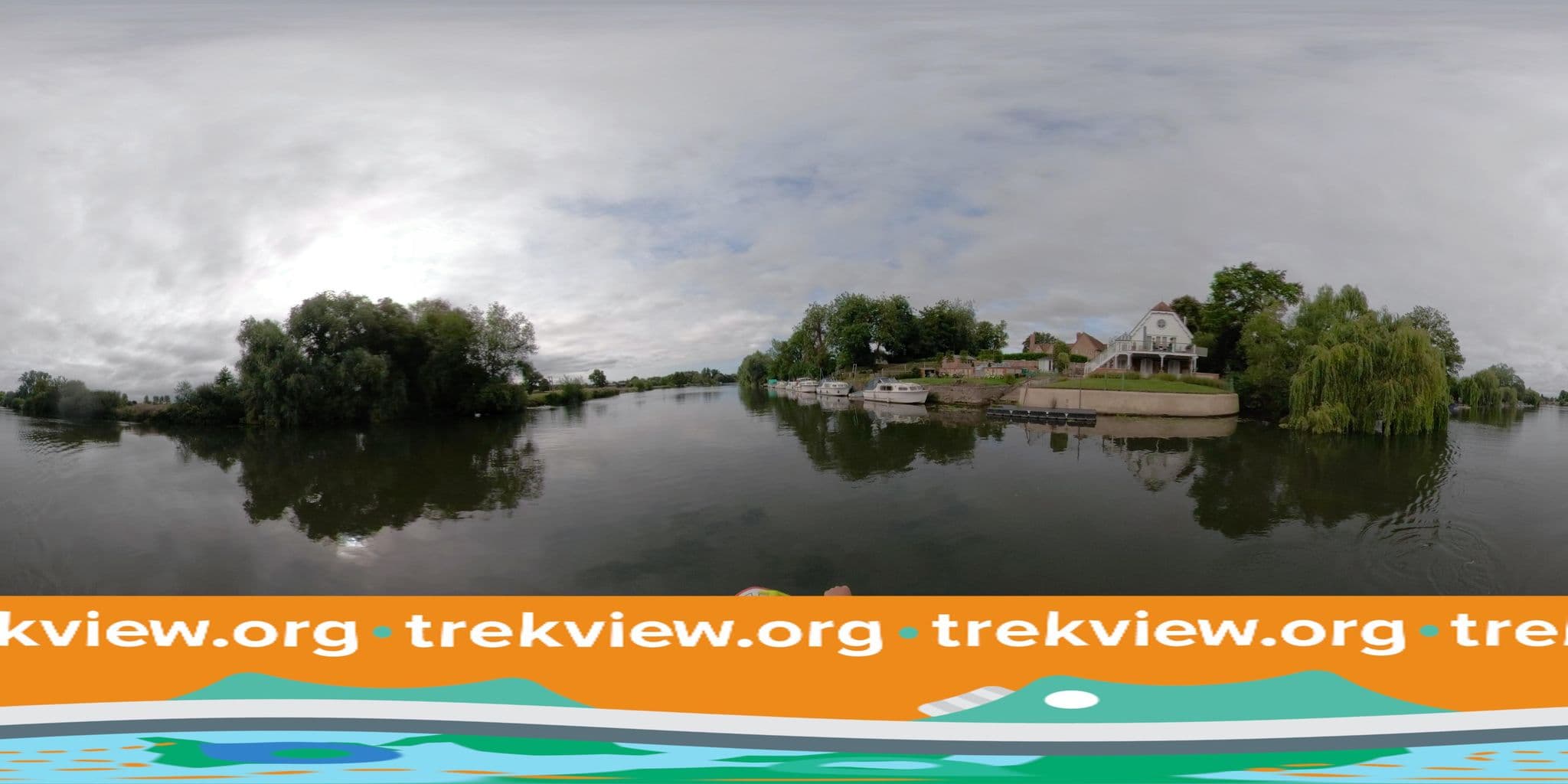 Street view near Thames Edge Rooms, Wallingford — © trekviewed (CC BY-SA · Mapillary)