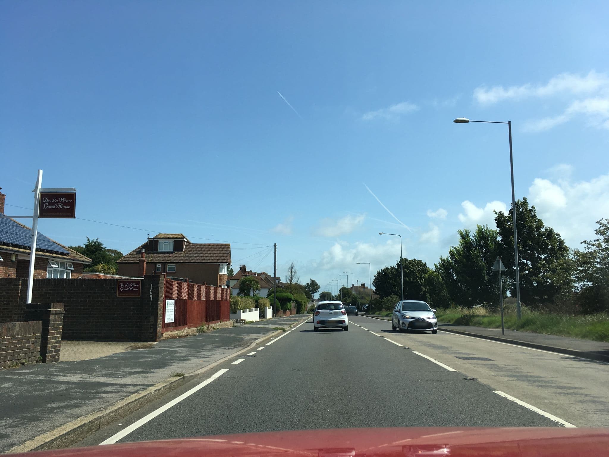 Street view near De La Warr Guest House, Bexhill-on-Sea — © southglos (CC BY-SA · Mapillary)