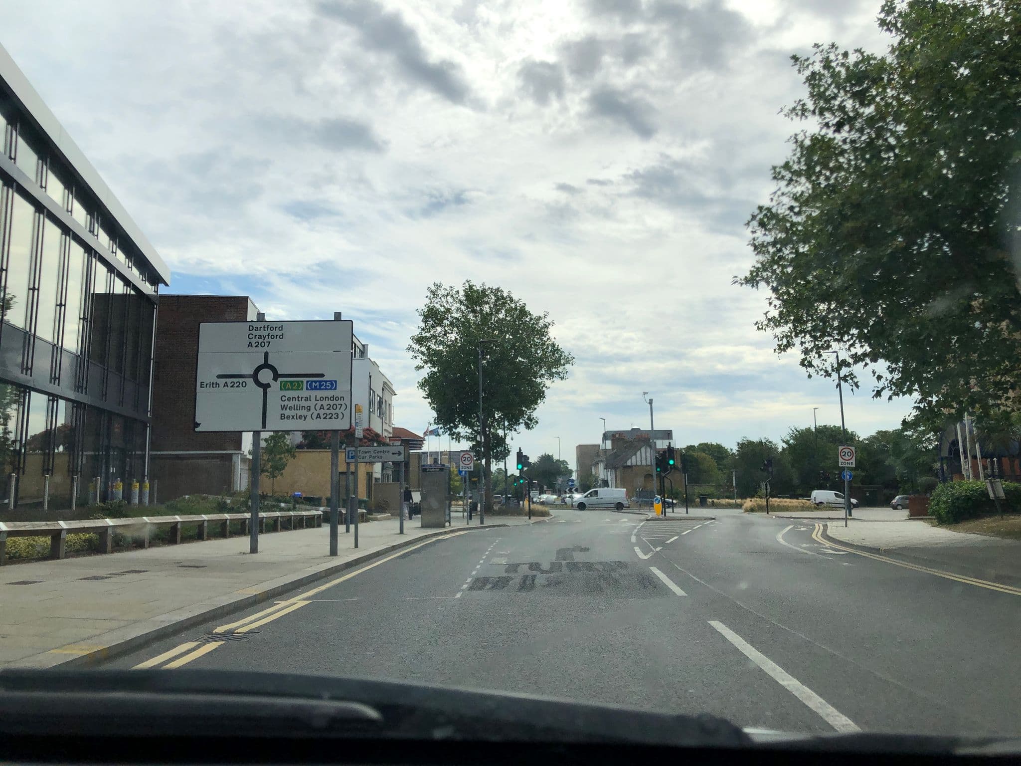 Street view near Marriot Hotel car park and Broadway car park, Bexley — © jjhaslanded (CC BY-SA · Mapillary)