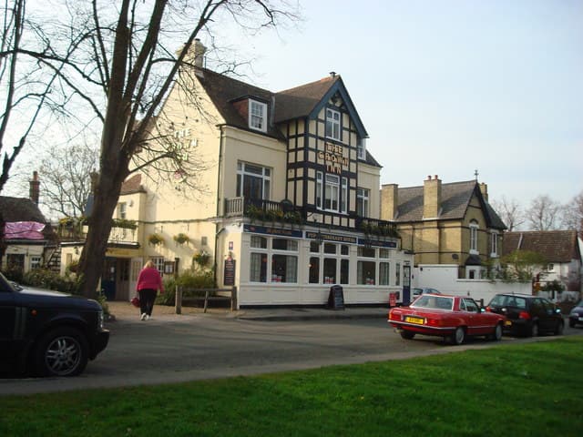 The Crown (via Wikimedia Commons, CC BY-SA 2.0)