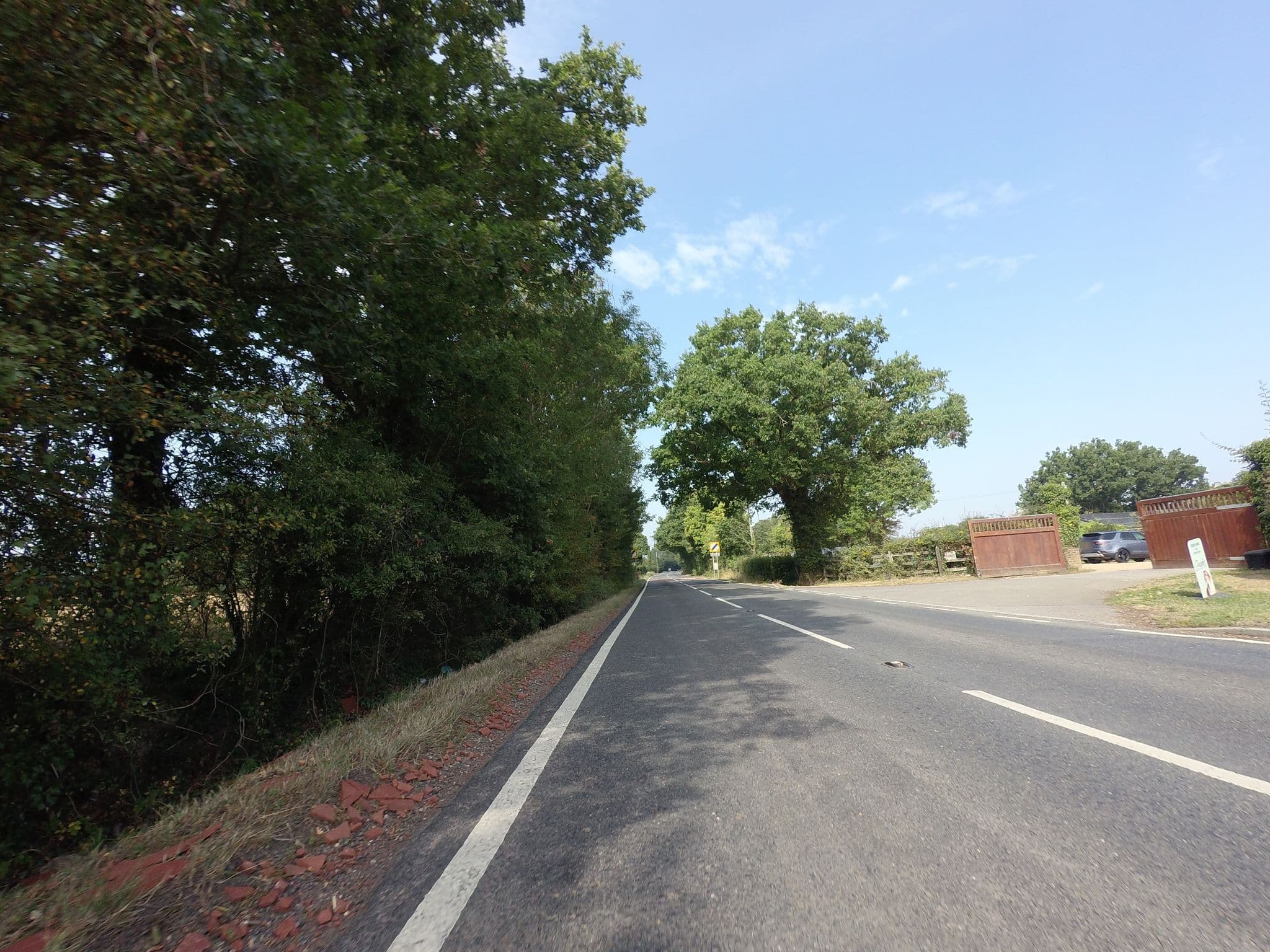 Street view near Bloomsburys Biddenden, Biddenden — © tallguy (CC BY-SA · Mapillary)