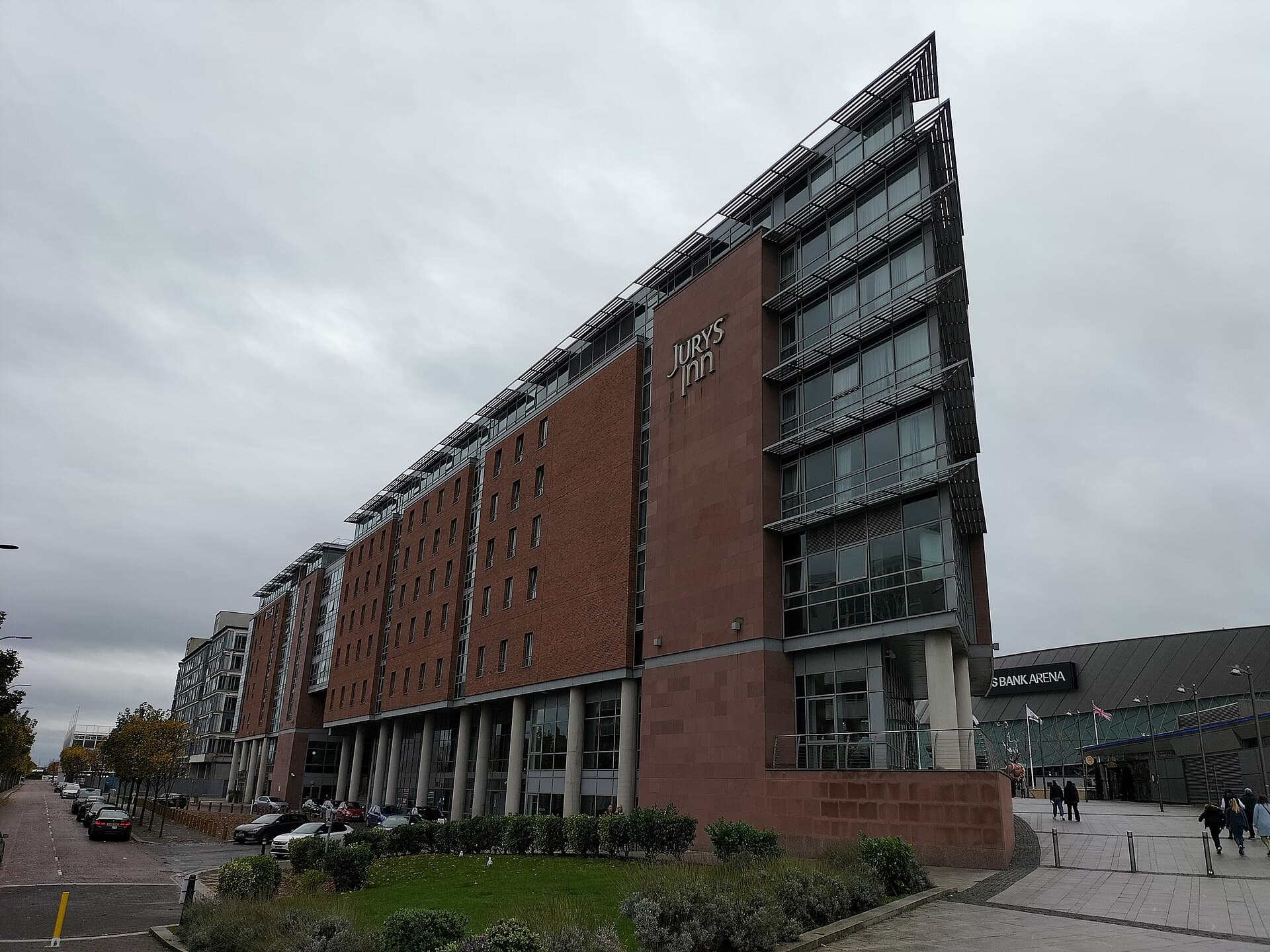 Leonardo Hotel Liverpool (via Wikimedia Commons, CC BY-SA 3.0)