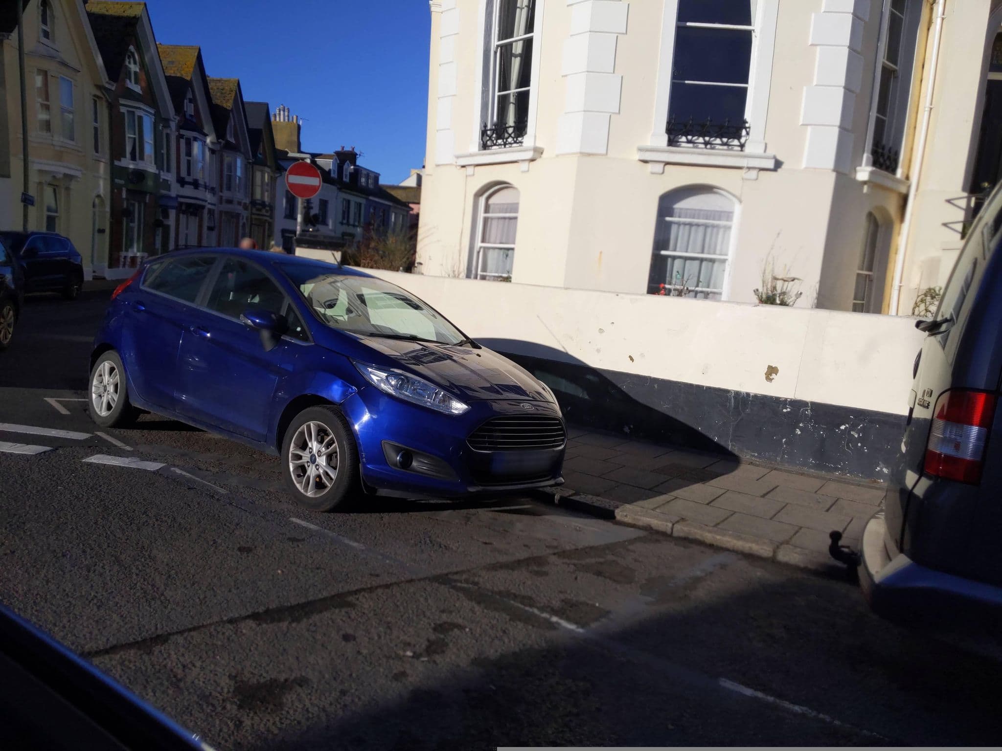 Street view near Seaway, Teignmouth — © WaggyDog (CC BY-SA · Mapillary)
