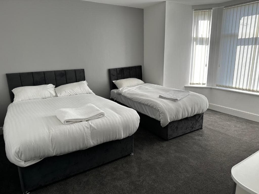 Cheetham Hill Guest House, Cheetham Hill