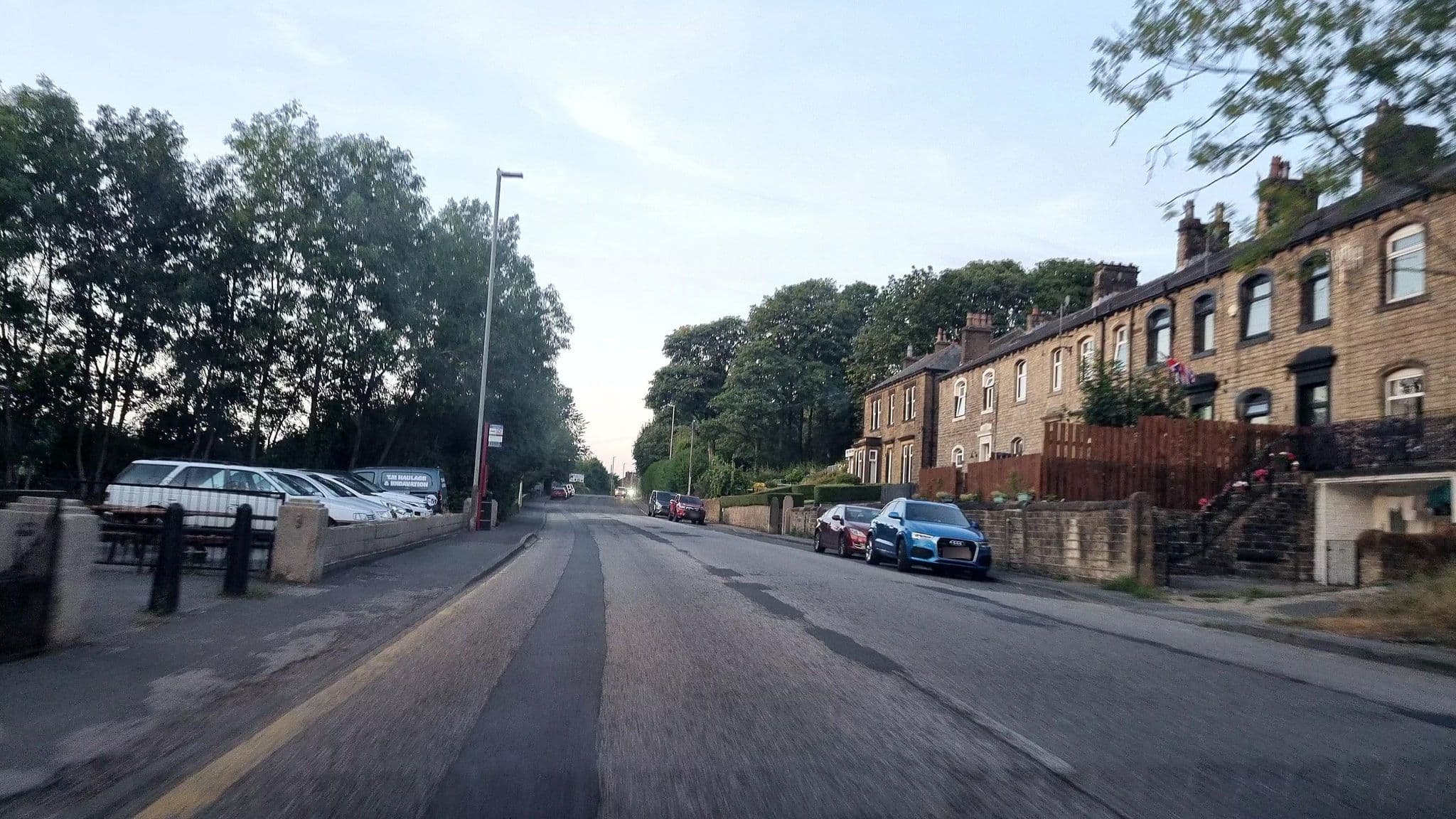 Street view near The Royal Oak Inn, Linthwaite — © mappo2 (CC BY-SA · Mapillary)