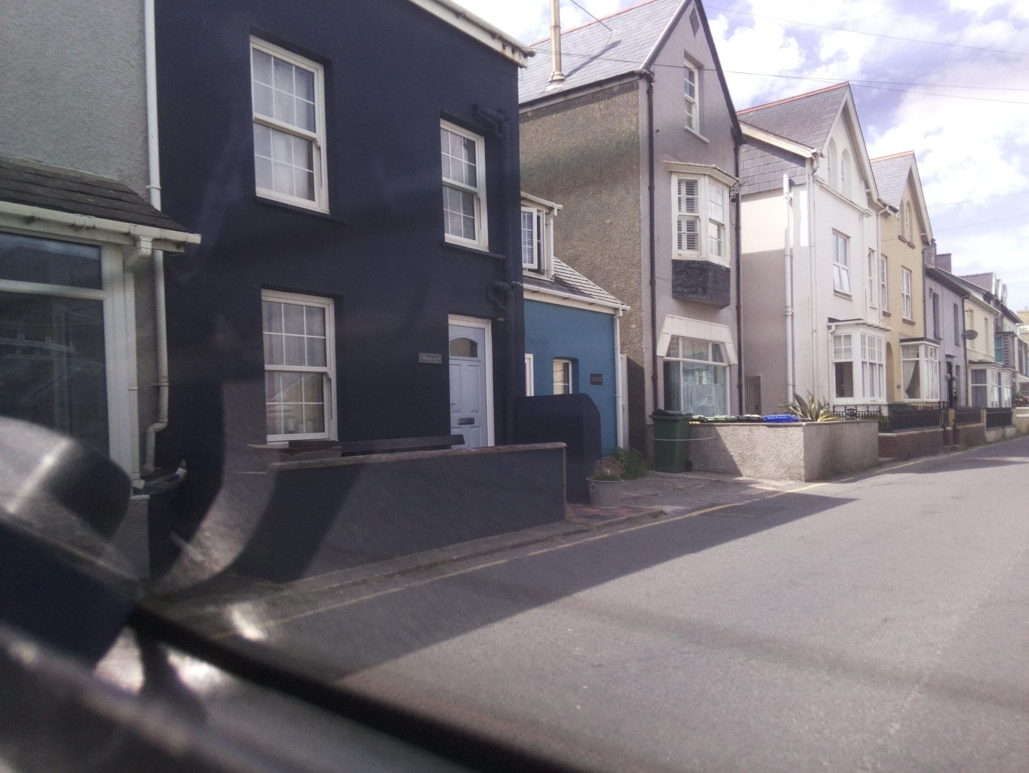 Street view near Ystwyth House - Entire Place, Borth — © southglos (CC BY-SA · Mapillary)