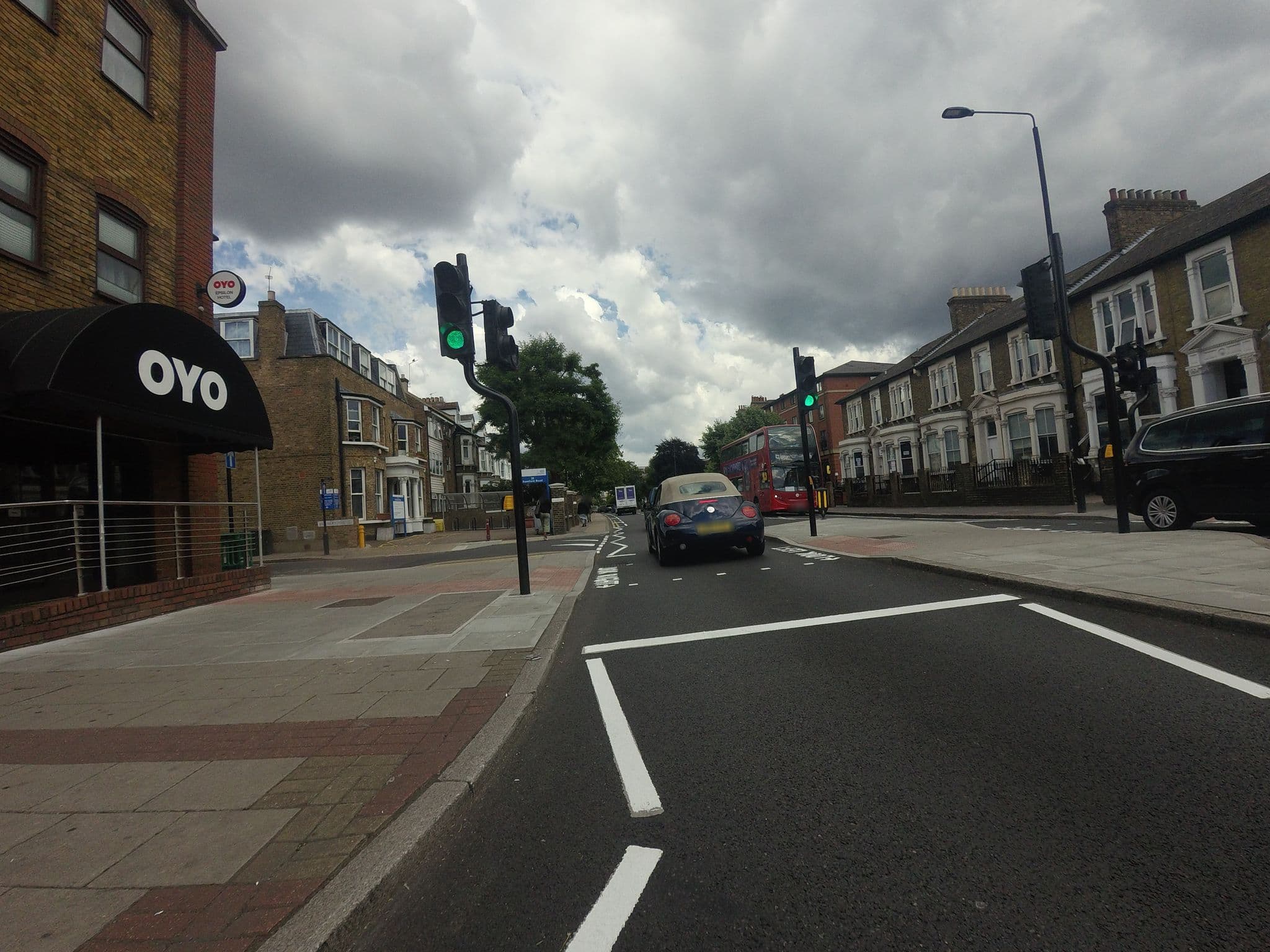 Street view near Epsilon Hotel, Stratford — © rskedgell (CC BY-SA · Mapillary)