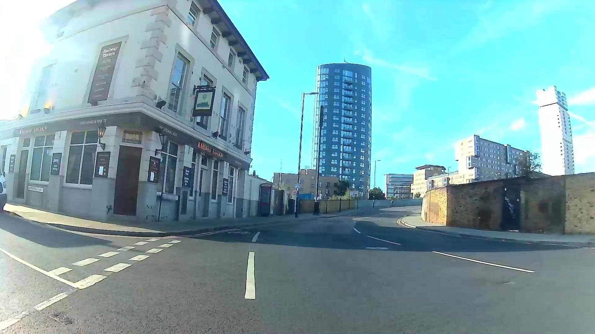Street view near The Railway Tavern Hotel, Stratford — © rskedgell (CC BY-SA · Mapillary)