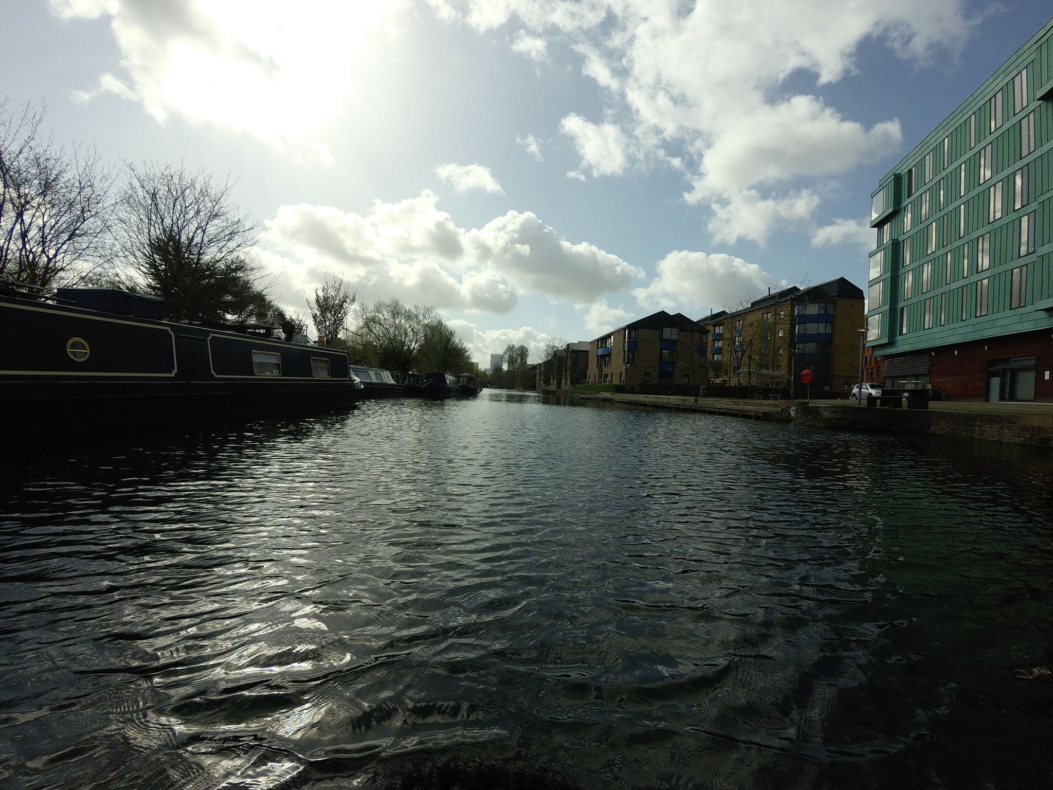 Street view near Stay QM at Queen Mary University of London, Stepney — © tallguy (CC BY-SA · Mapillary)