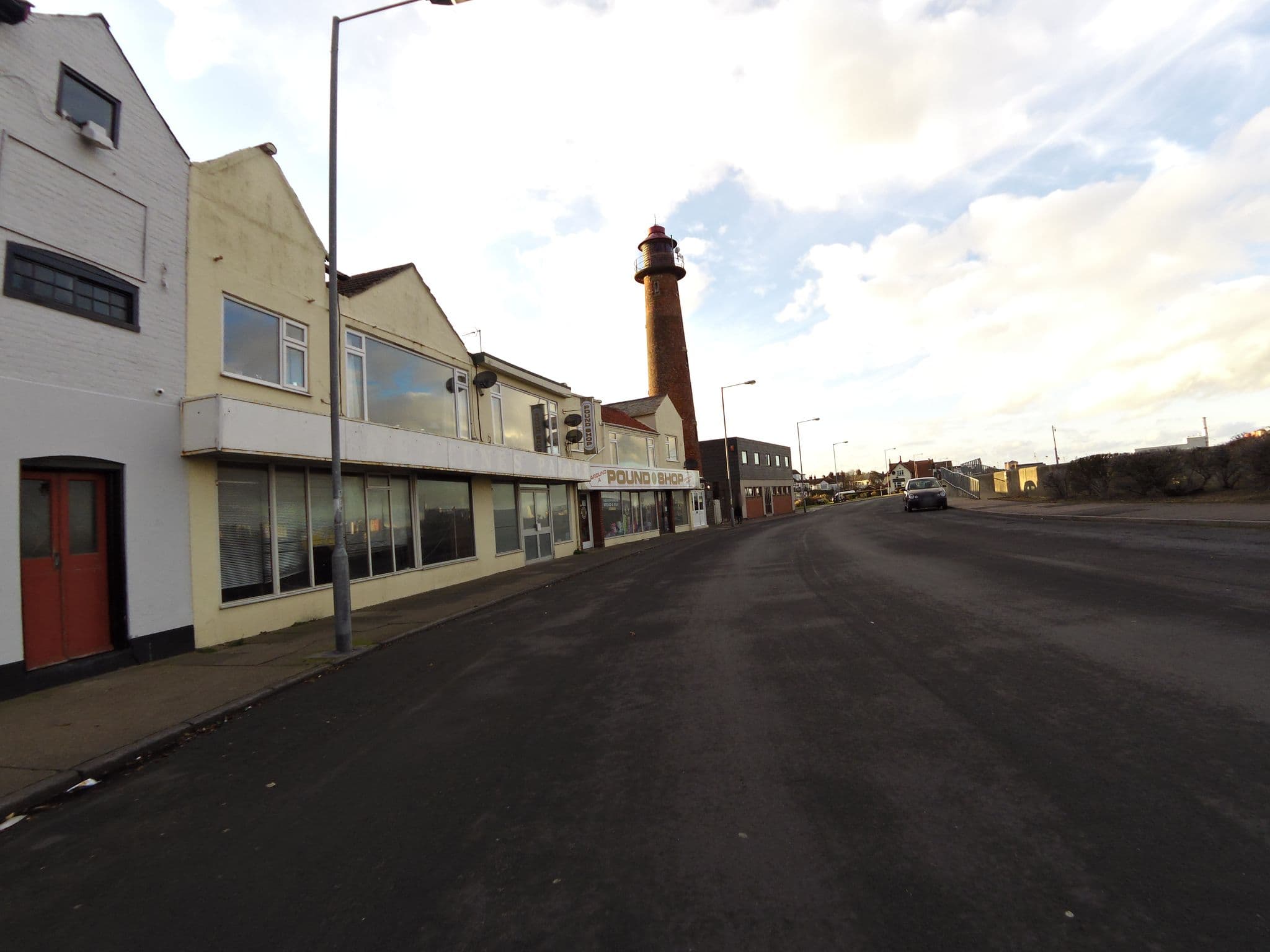 Street view near The Belle Vue Inn, Gorleston-on-Sea — © smsm1 (CC BY-SA · Mapillary)