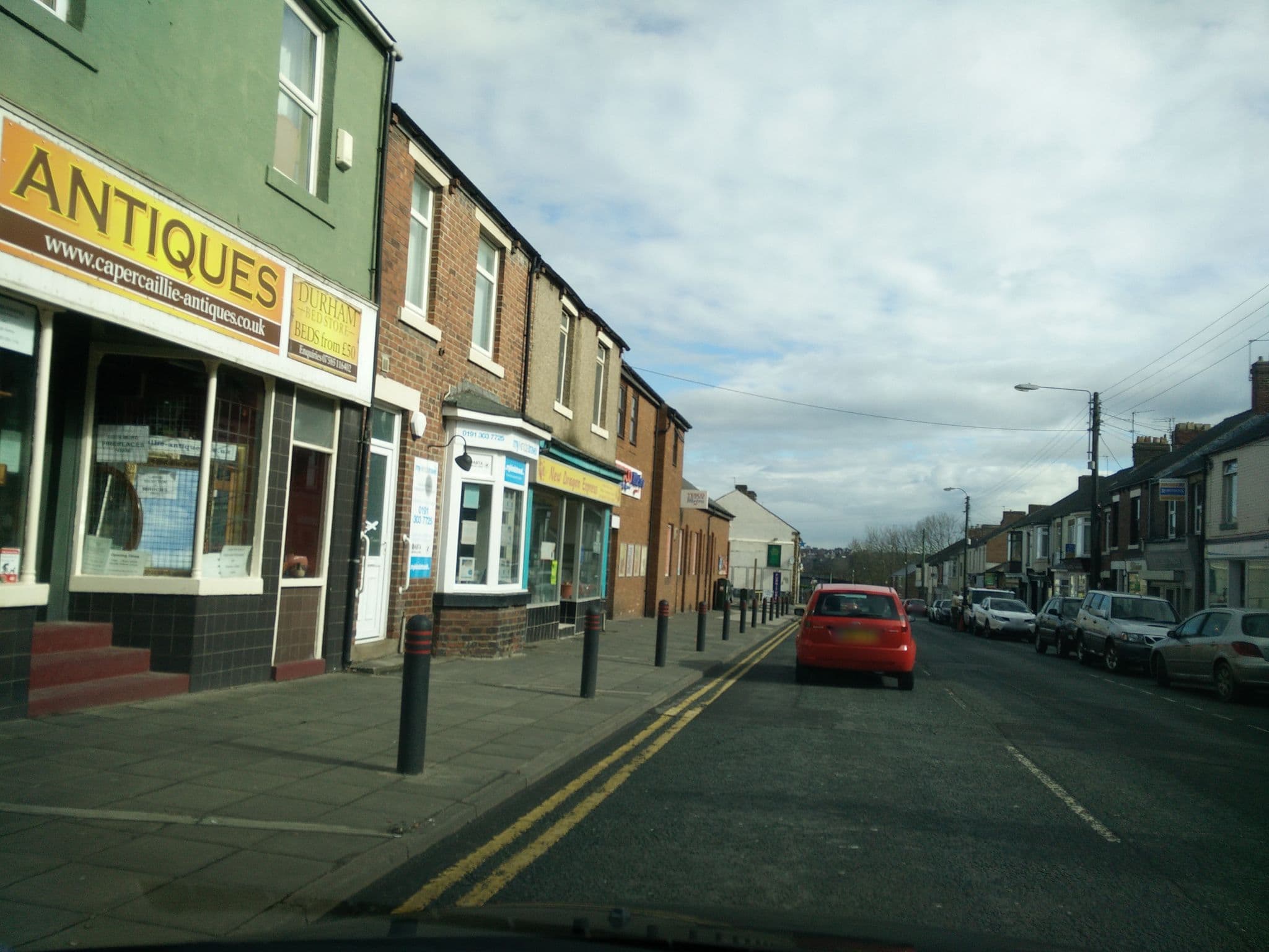 Street view near The Langley Moor Hotel, Brandon — © stevenhorner (CC BY-SA · Mapillary)