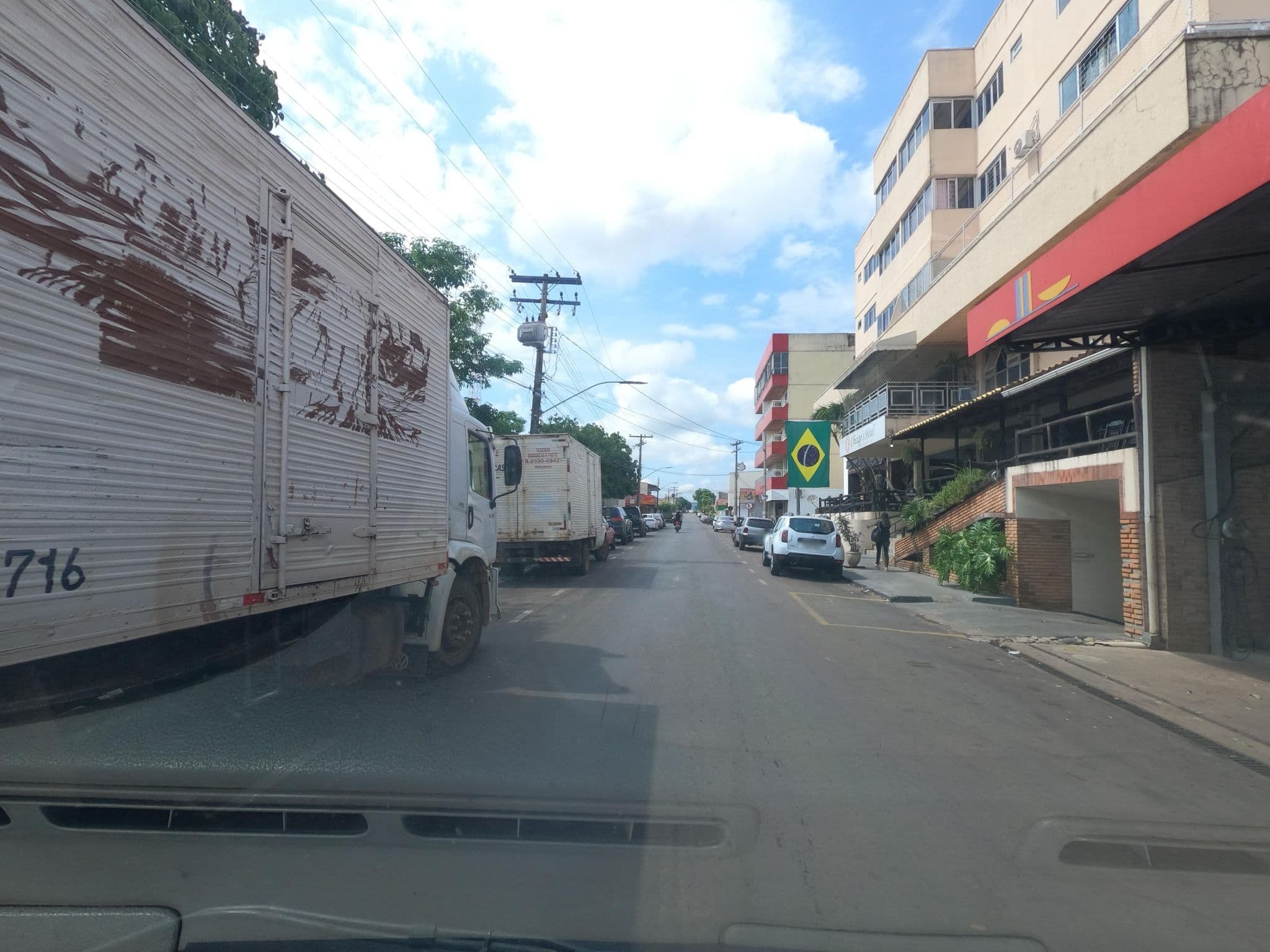 Street view near Hotel Chicago's, Jussara — © MuitoAlemdasFronteiras (CC BY-SA · Mapillary)