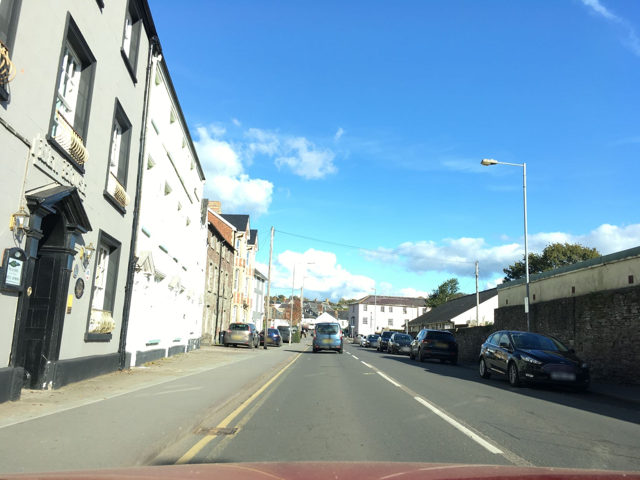 Street view near Beacons Guest House, Brecon — © southglos (CC BY-SA · Mapillary)
