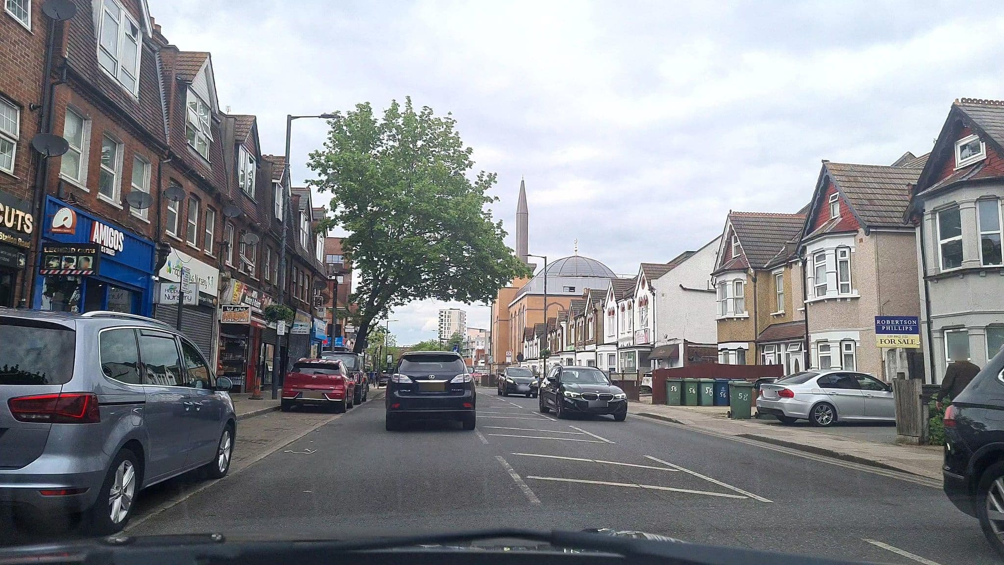 Street view near Quiet Cosy Rooms, Greenhill — © mappo2 (CC BY-SA · Mapillary)