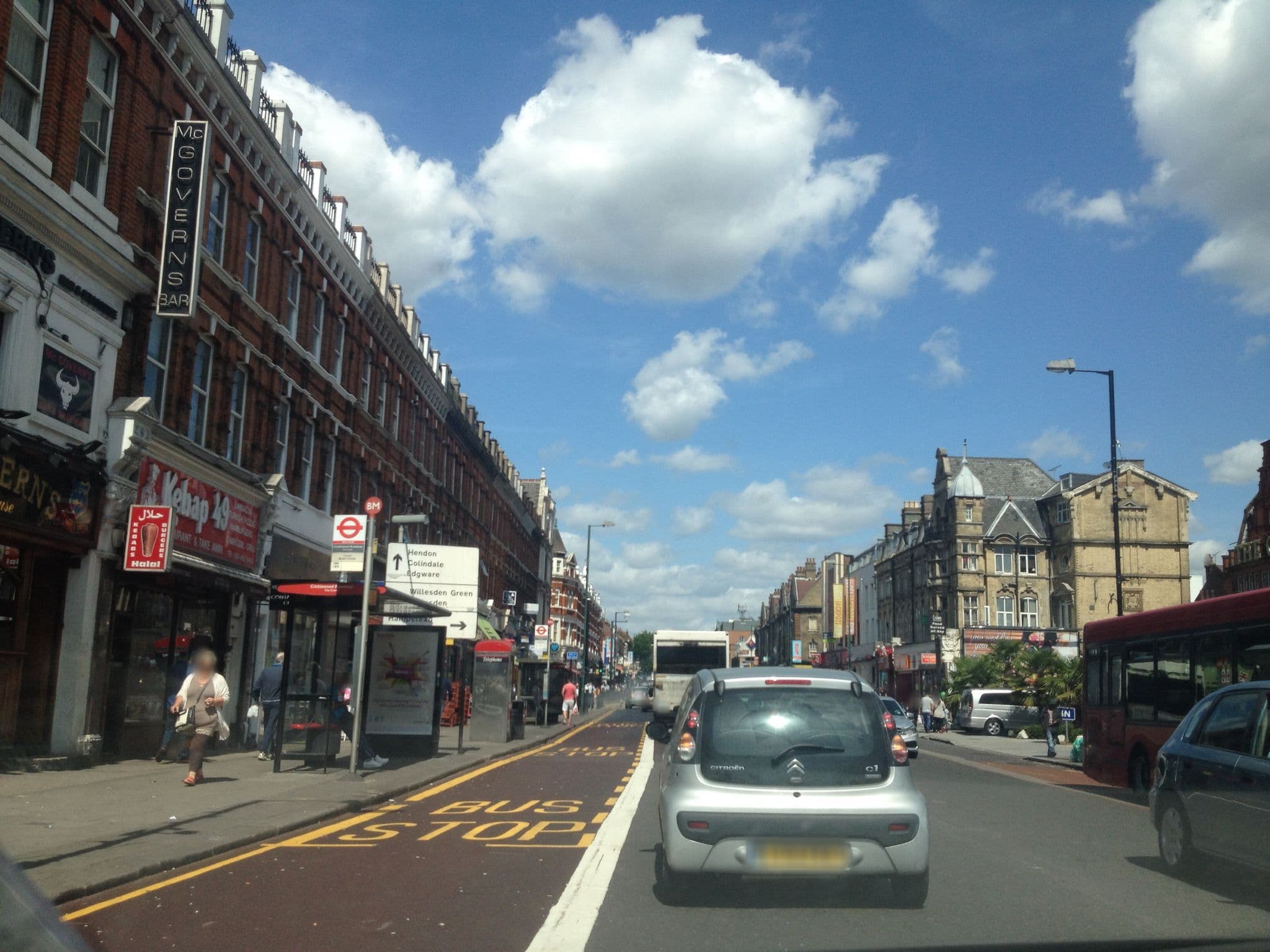Street view near Clayton Hotel, Cricklewood — © domdomegg (CC BY-SA · Mapillary)