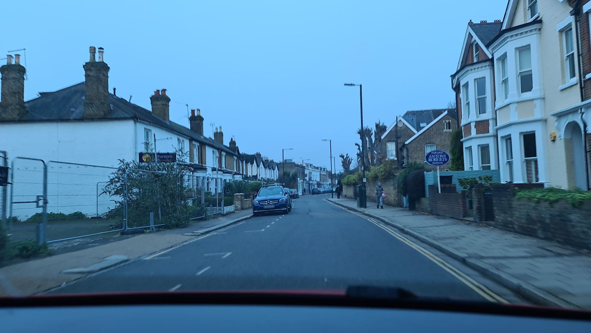 Street view near Kew Rooms, Kew — © alexanderar (CC BY-SA · Mapillary)