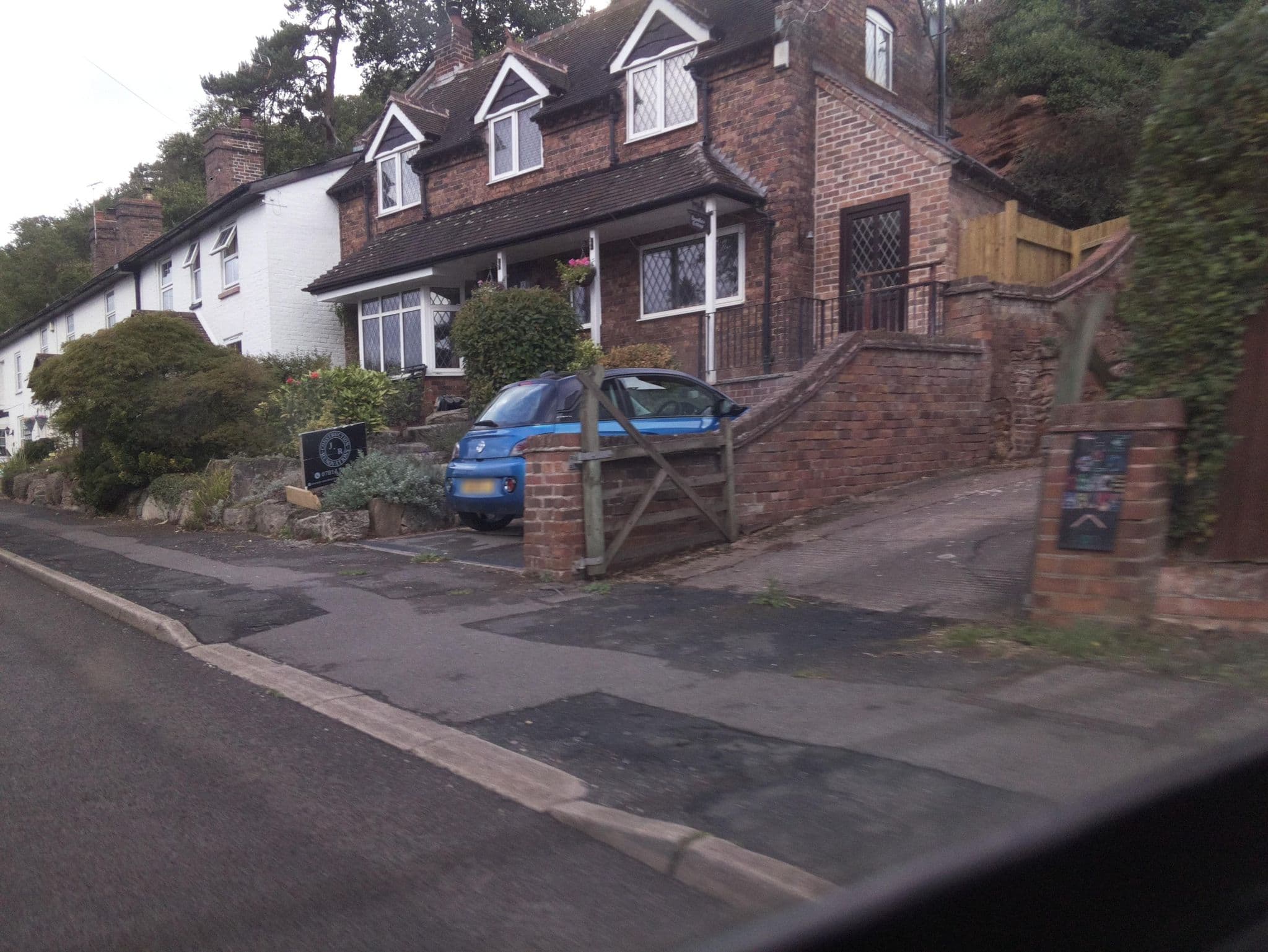 Street view near Immaculate 3-bed House in Bridgnorth, Bridgnorth — © southglos (CC BY-SA · Mapillary)