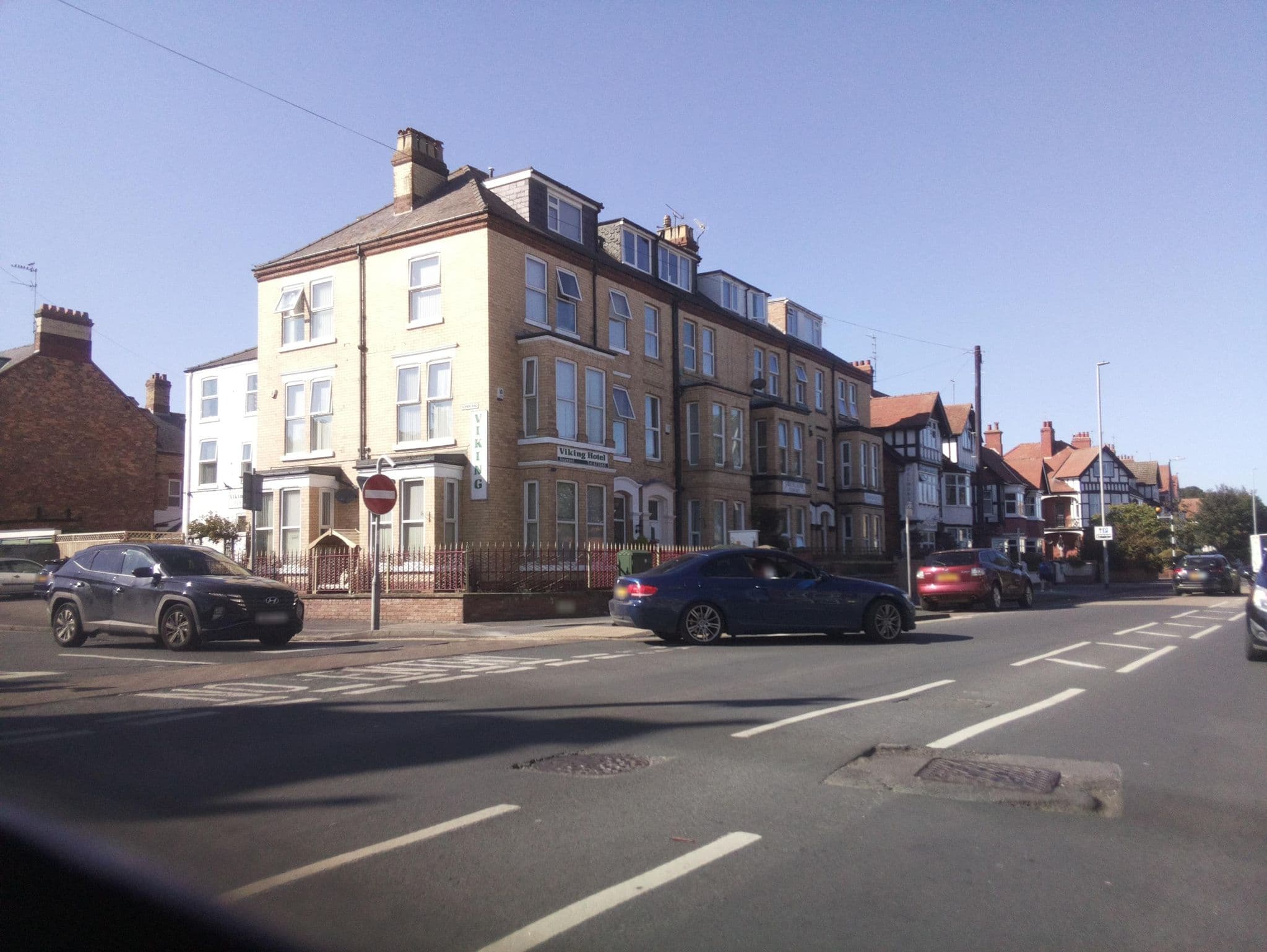Street view near The Belmont Guest House, Bridlington — © southglos (CC BY-SA · Mapillary)