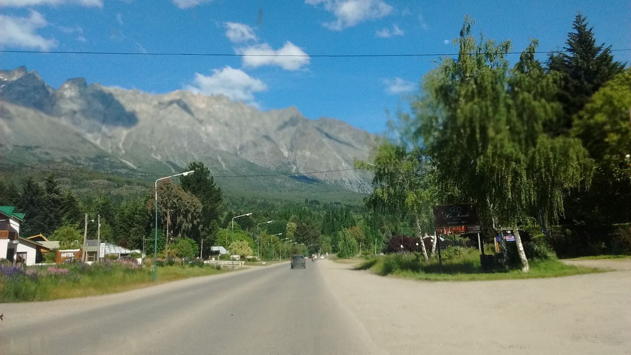 Street view near Aiken Lab & hostel, El Bolsón