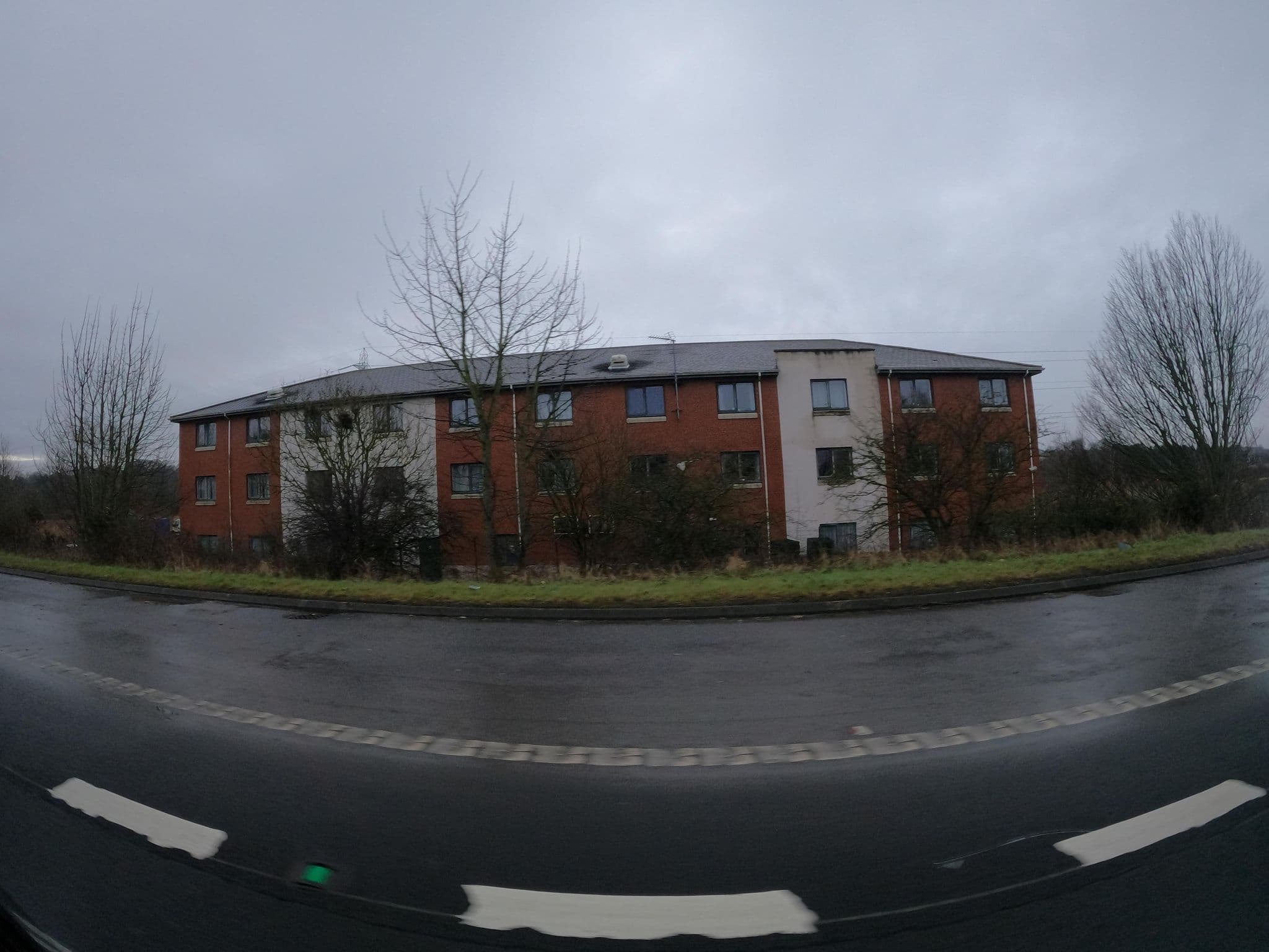 Street view near Travelodge Falkirk, Westquarter — © hobgoblin (CC BY-SA · Mapillary)