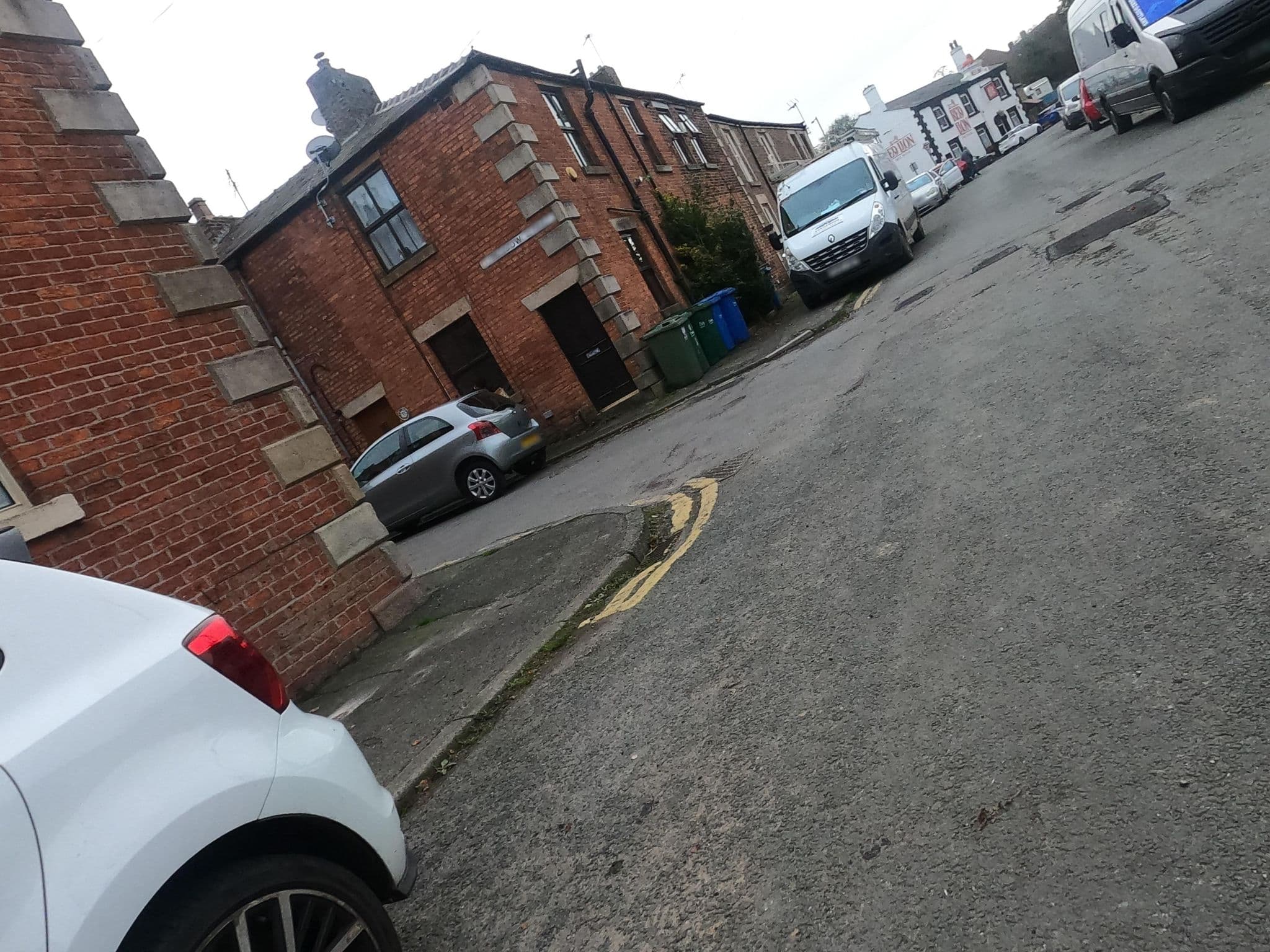 Street view near Golden Lion Hotel, Brinscall — © tonys999 (CC BY-SA · Mapillary)