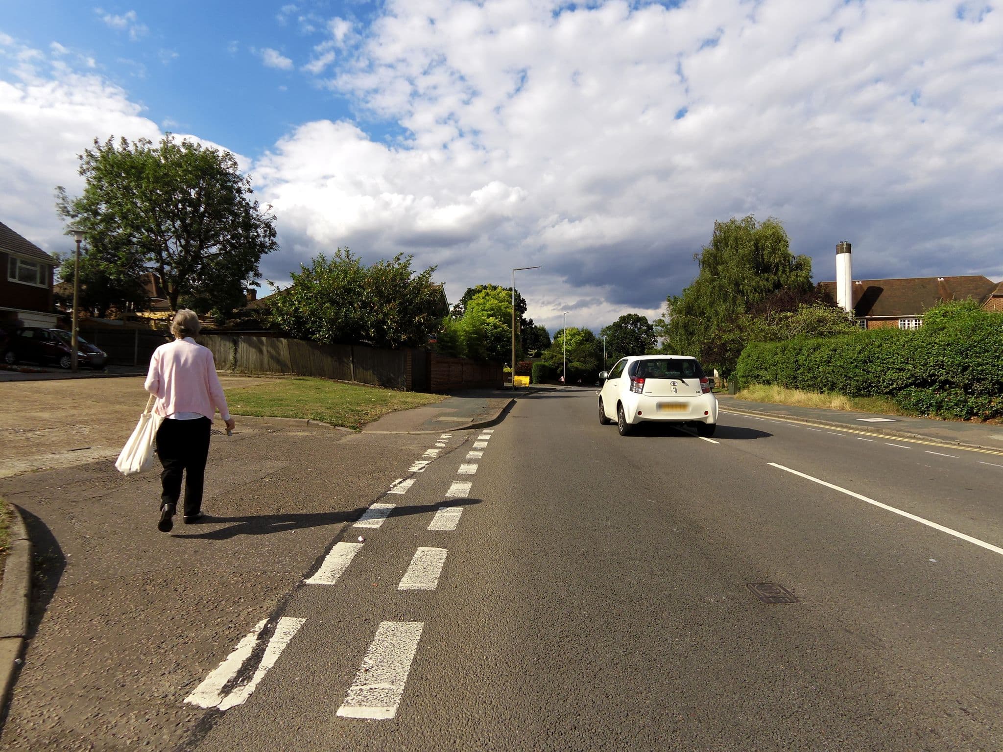 Street view near Kingsway Bed And Breakfast, Broxbourne — © smsm1 (CC BY-SA · Mapillary)
