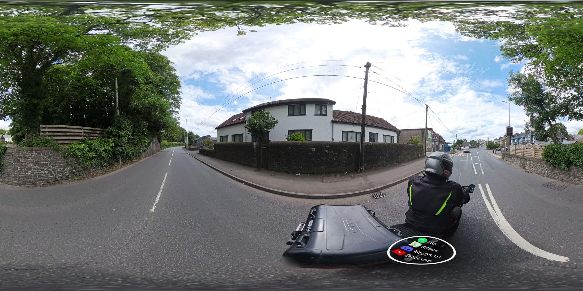 Street view near High Corner Hotel, Llanharan — © kits (CC BY-SA · Mapillary)