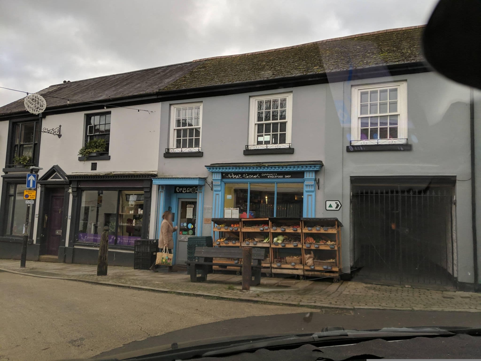 Street view near White Hart Hotel, Buckfastleigh — © WaggyDog (CC BY-SA · Mapillary)