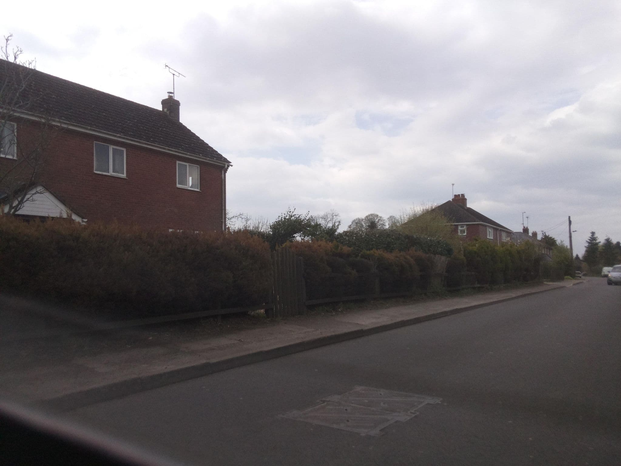 Street view near Gilden Down Bed and Breakfast, Burbage — © southglos (CC BY-SA · Mapillary)