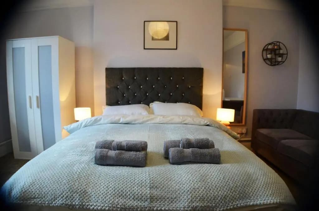 Gorton Mount Hotel Manchester, Longsight