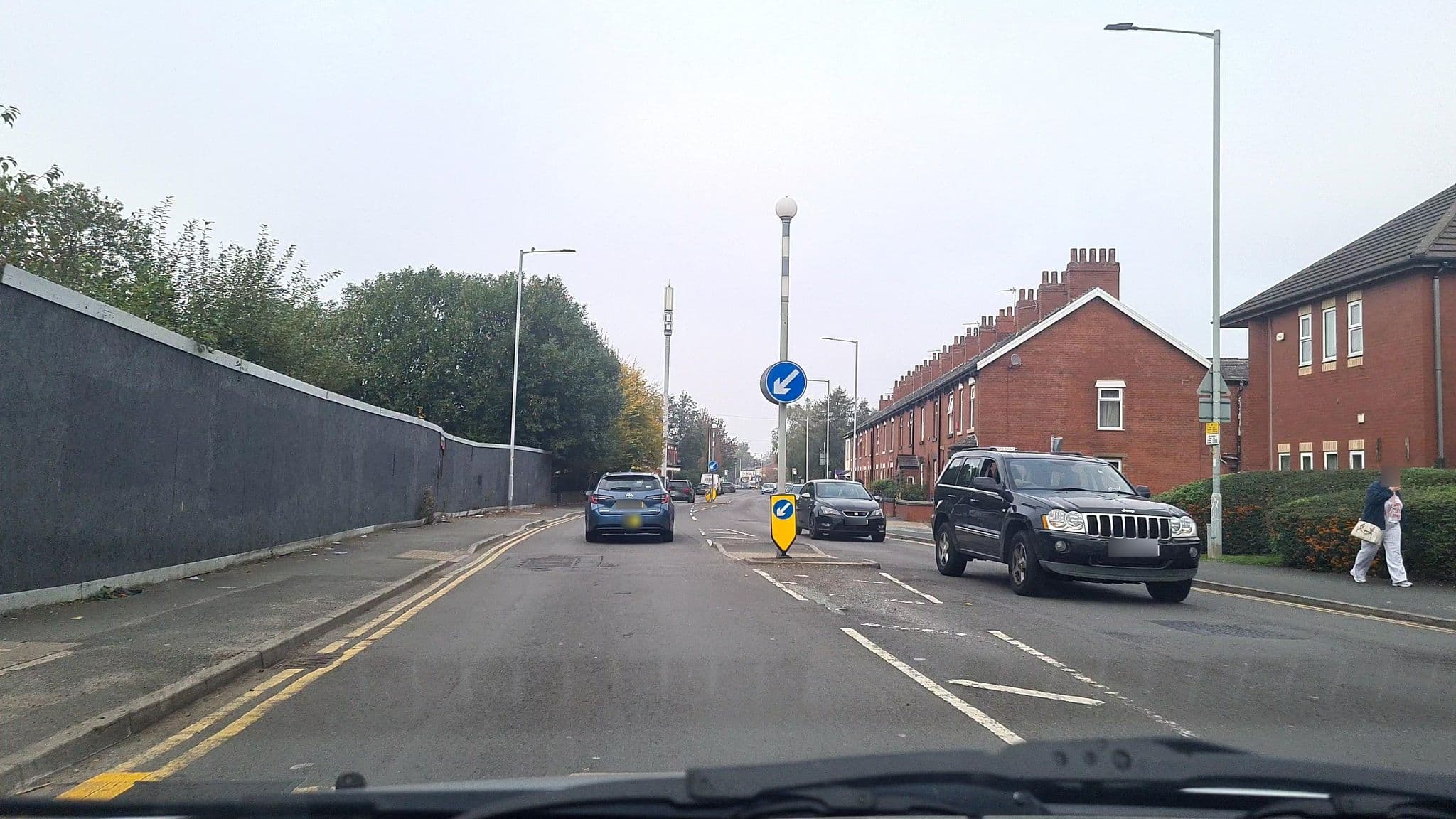 Street view near Fir Tree Hotel, Heaton Chapel — © mappo2 (CC BY-SA · Mapillary)