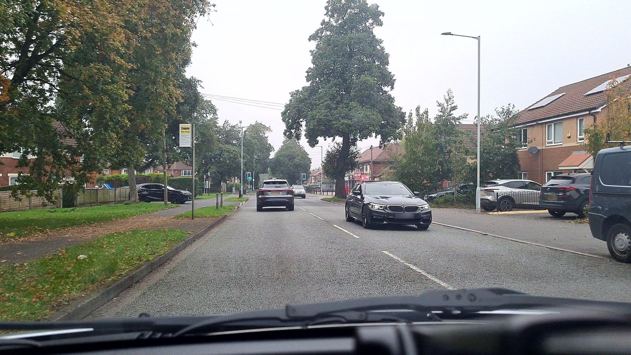 Street view near Reddish Vale Hotel, Heaton Chapel — © mappo2 (CC BY-SA · Mapillary)