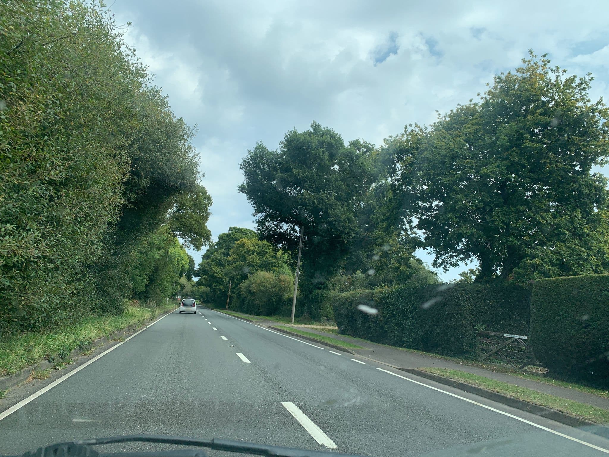Street view near Guest house in the New Forest near Paulton's Park, Cadnam — © iced (CC BY-SA · Mapillary)