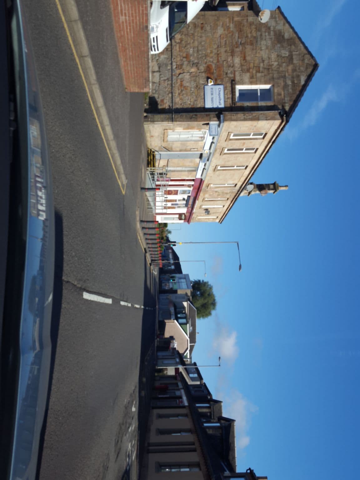 Street view near Shawlee Cottage Bed and Breakfast, Chapelhall — © hobgoblin (CC BY-SA · Mapillary)