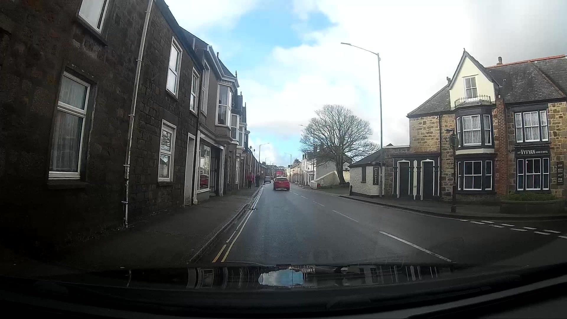 Street view near The Vyvyan Arms, Camborne — © IMC1964 (CC BY-SA · Mapillary)